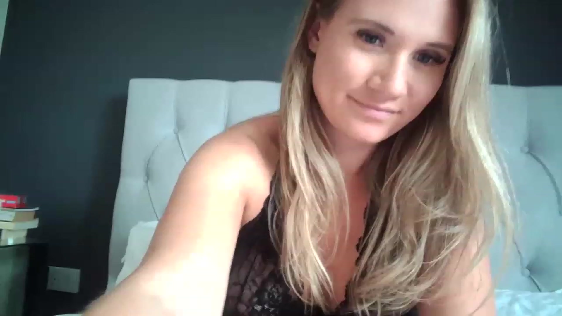 Gallery image thumbnail from JennyWillson's myfreecams stream on, 05/09/2023, 12:02 image 20 of 20