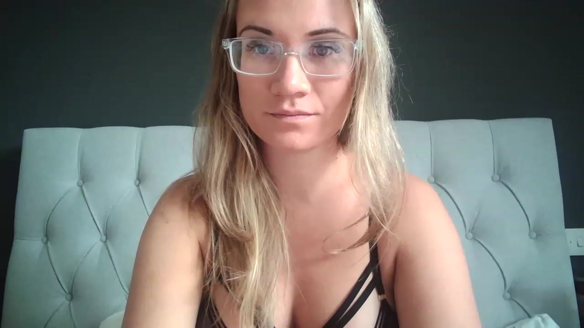 Gallery image thumbnail from JennyWillson's myfreecams stream on, 05/23/2023, 09:05 image 10 of 20