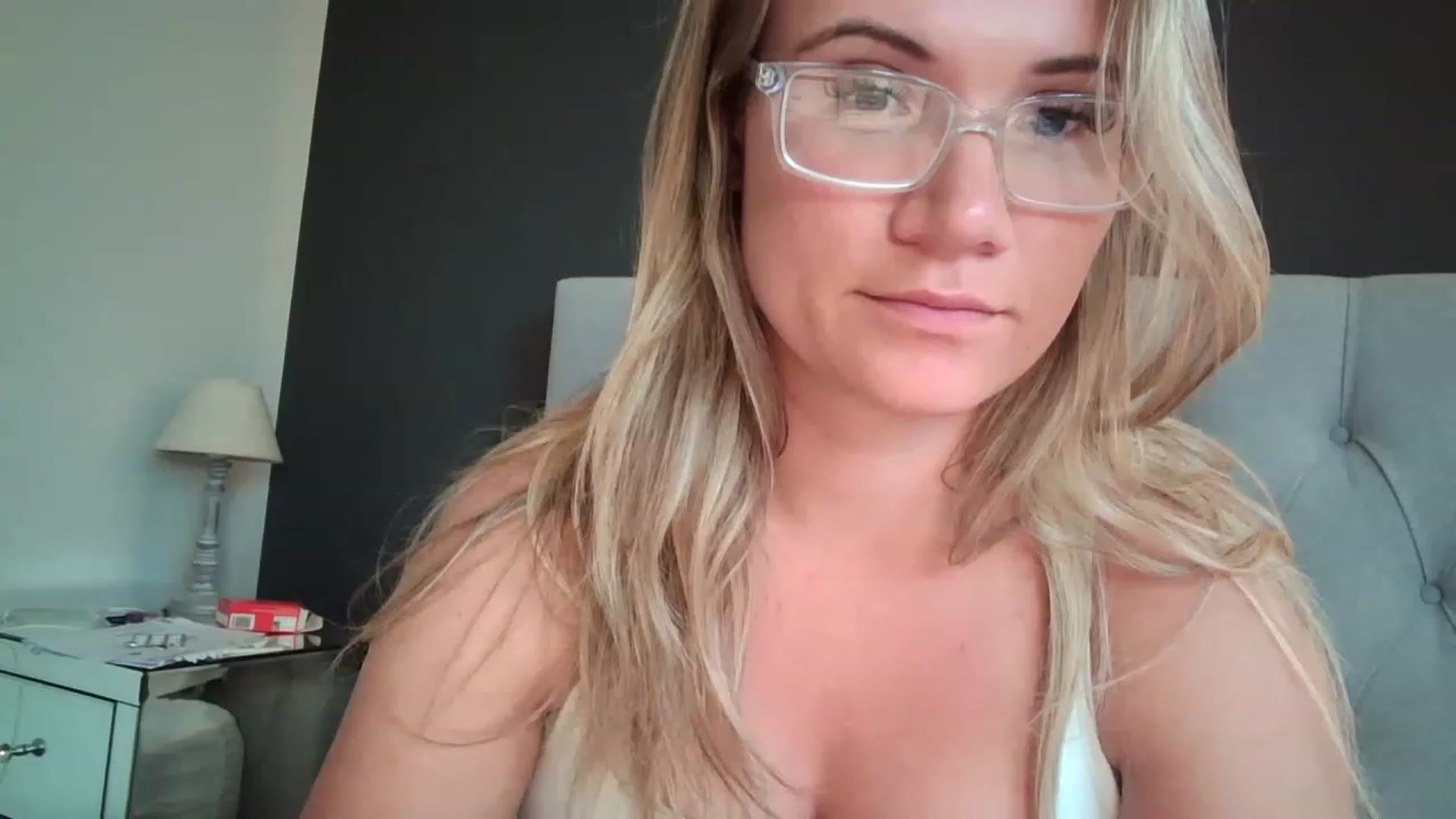 Gallery image thumbnail from JennyWillson's myfreecams stream on, 06/01/2023, 18:02 image 11 of 20