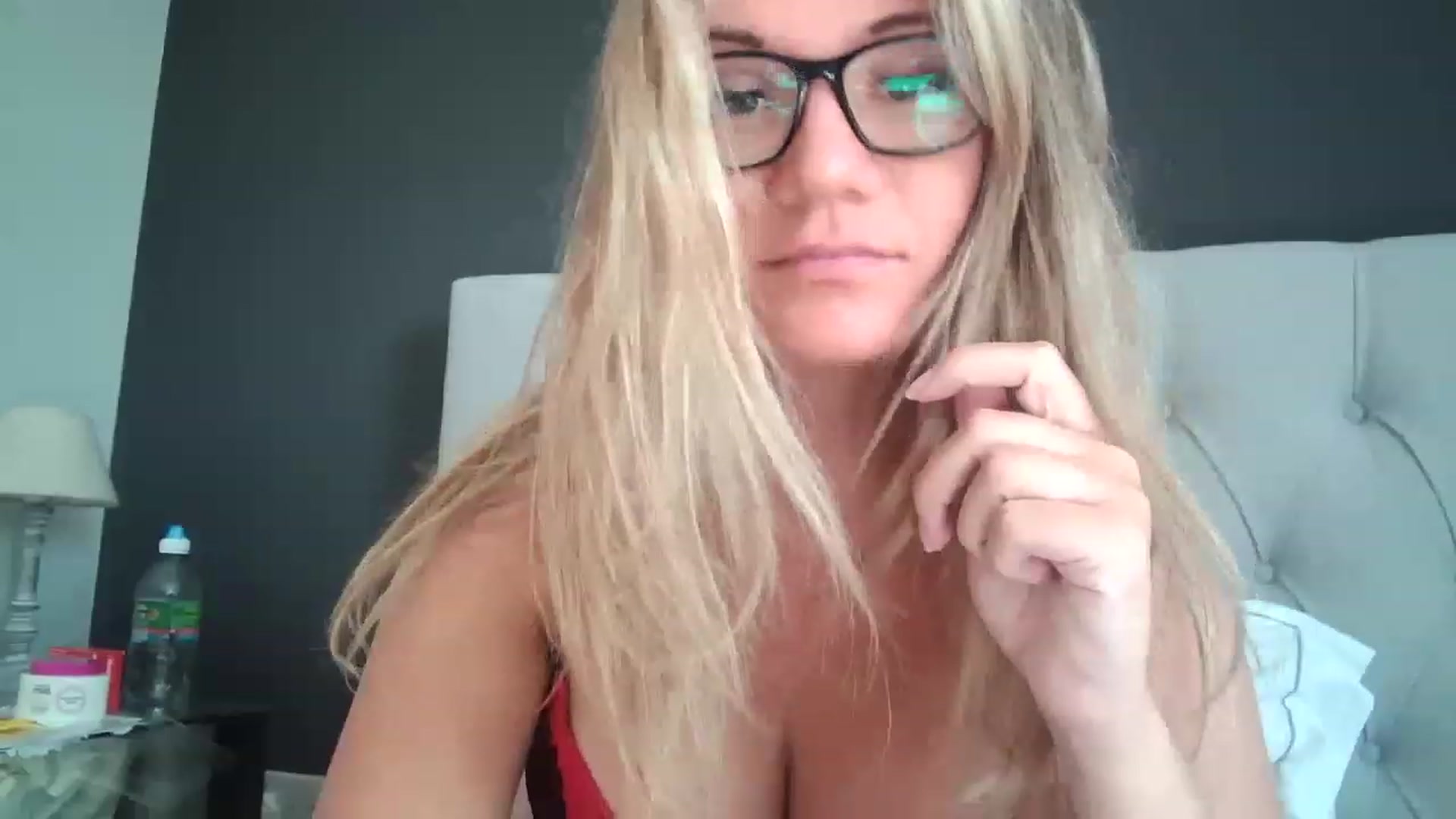 Gallery image thumbnail from JennyWillson's myfreecams stream on, 06/03/2023, 08:09 image 2 of 20