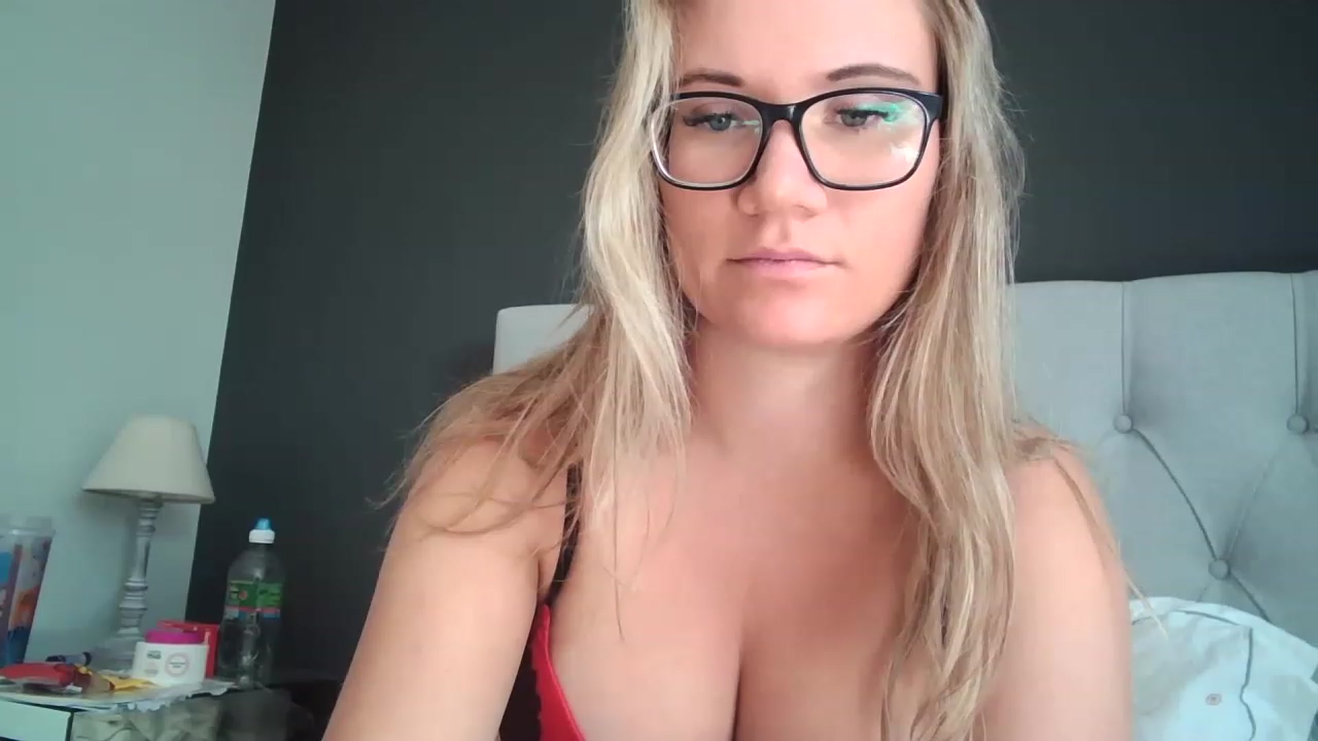 Gallery image thumbnail from JennyWillson's myfreecams stream on, 06/03/2023, 08:09 image 13 of 20