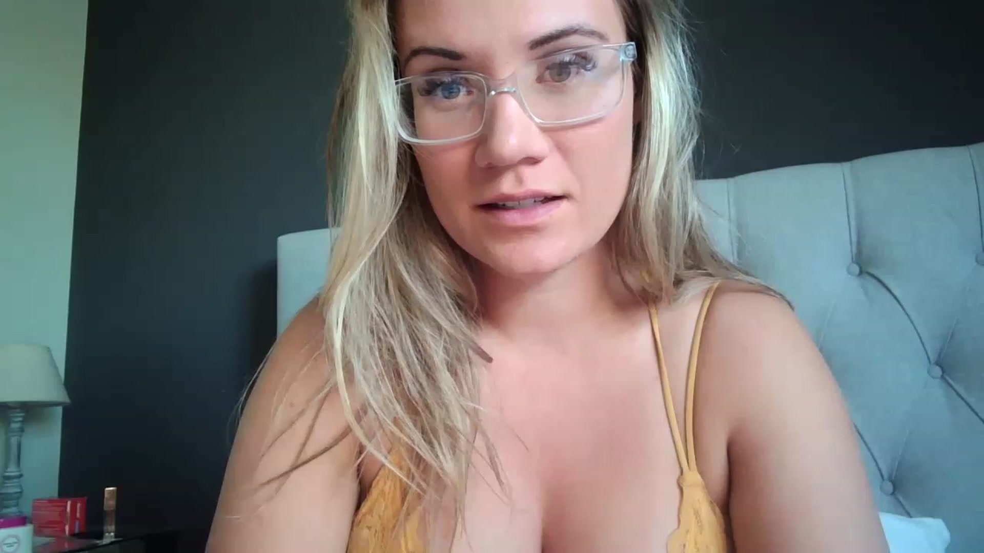 Gallery image thumbnail from JennyWillson's myfreecams stream on, 06/04/2023, 17:36 image 19 of 20