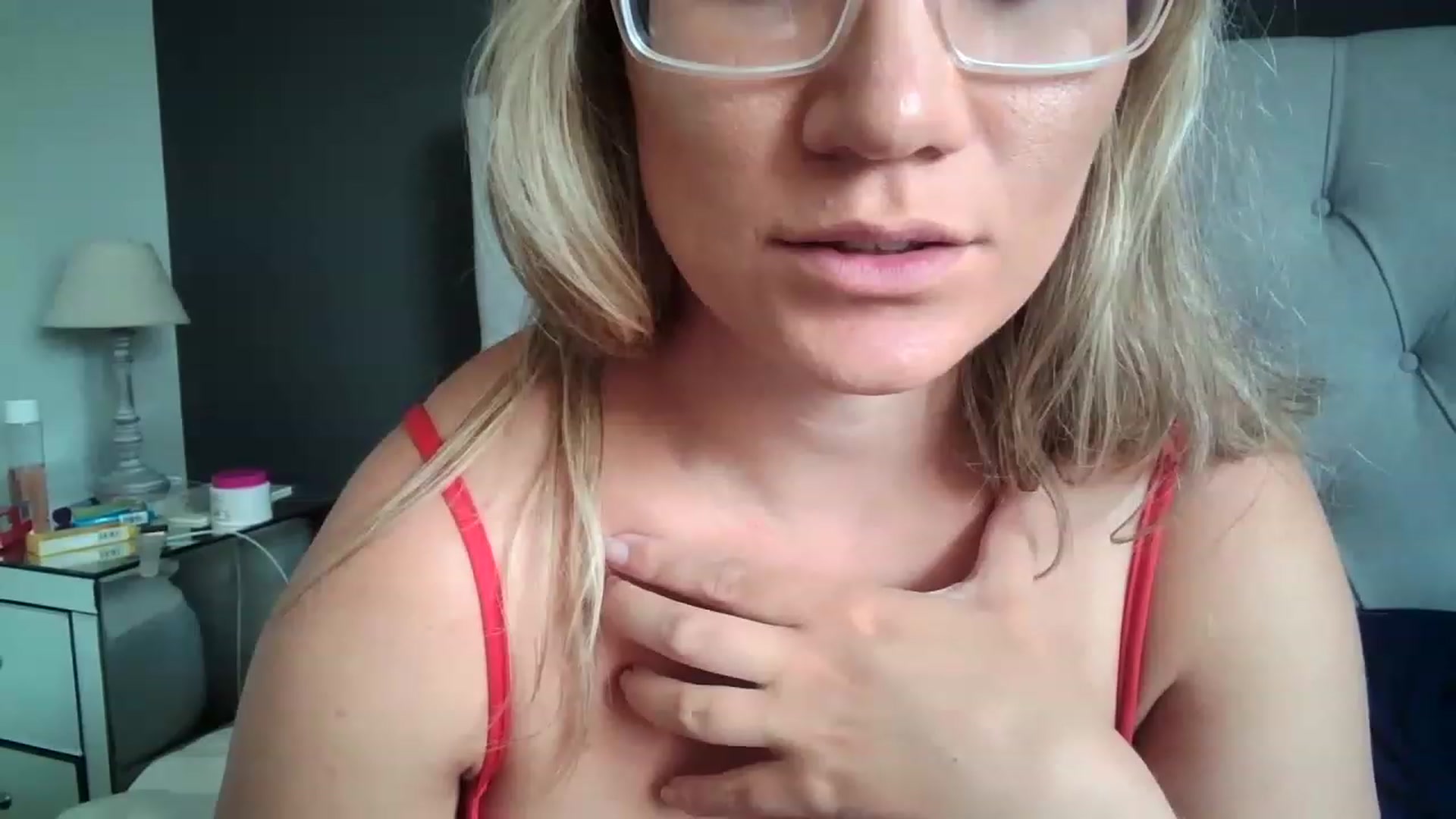 Gallery image thumbnail from JennyWillson's myfreecams stream on, 06/12/2023, 10:52 image 12 of 20