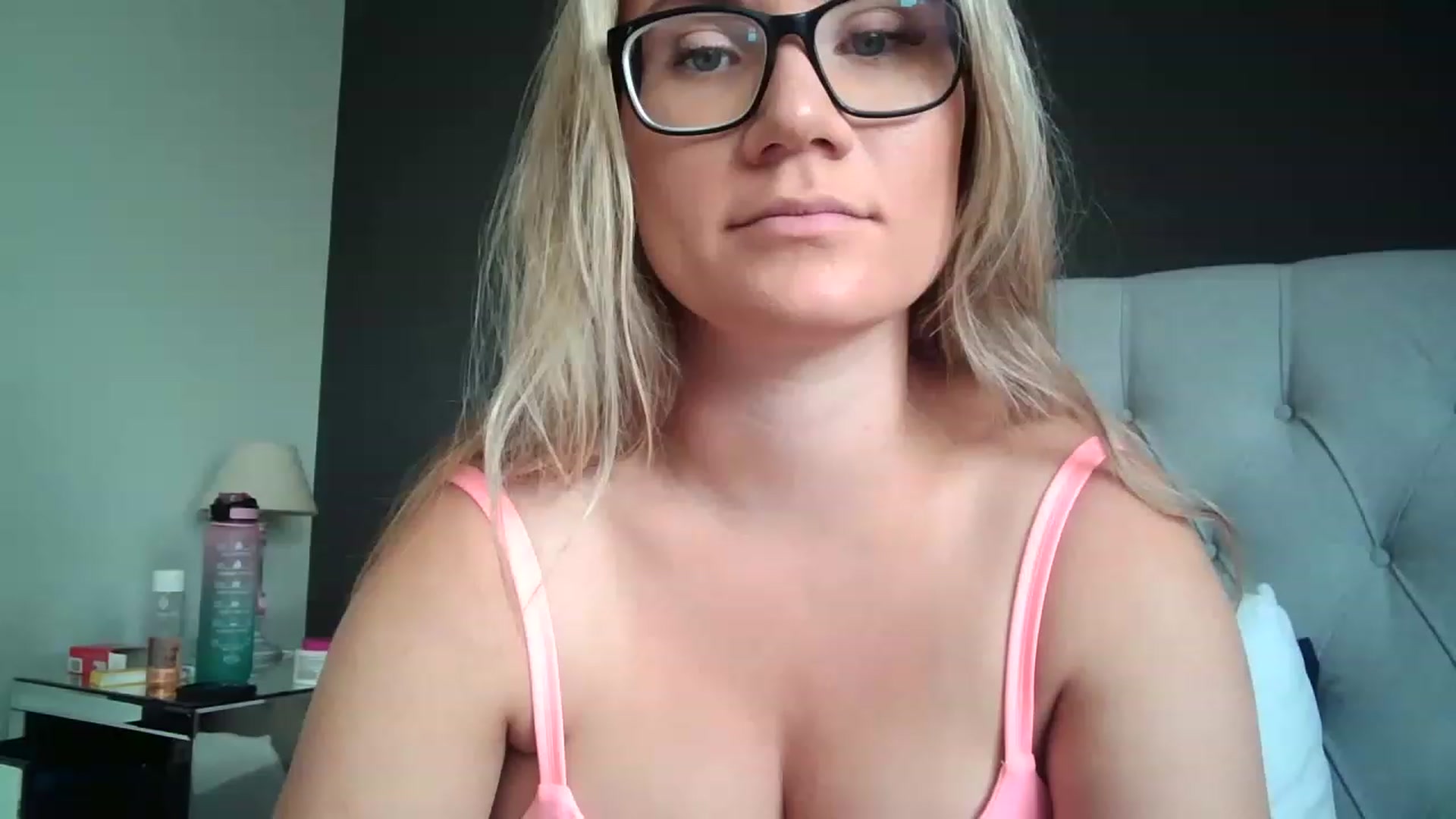 Gallery image thumbnail from JennyWillson's myfreecams stream on, 06/15/2023, 11:21 image 19 of 20