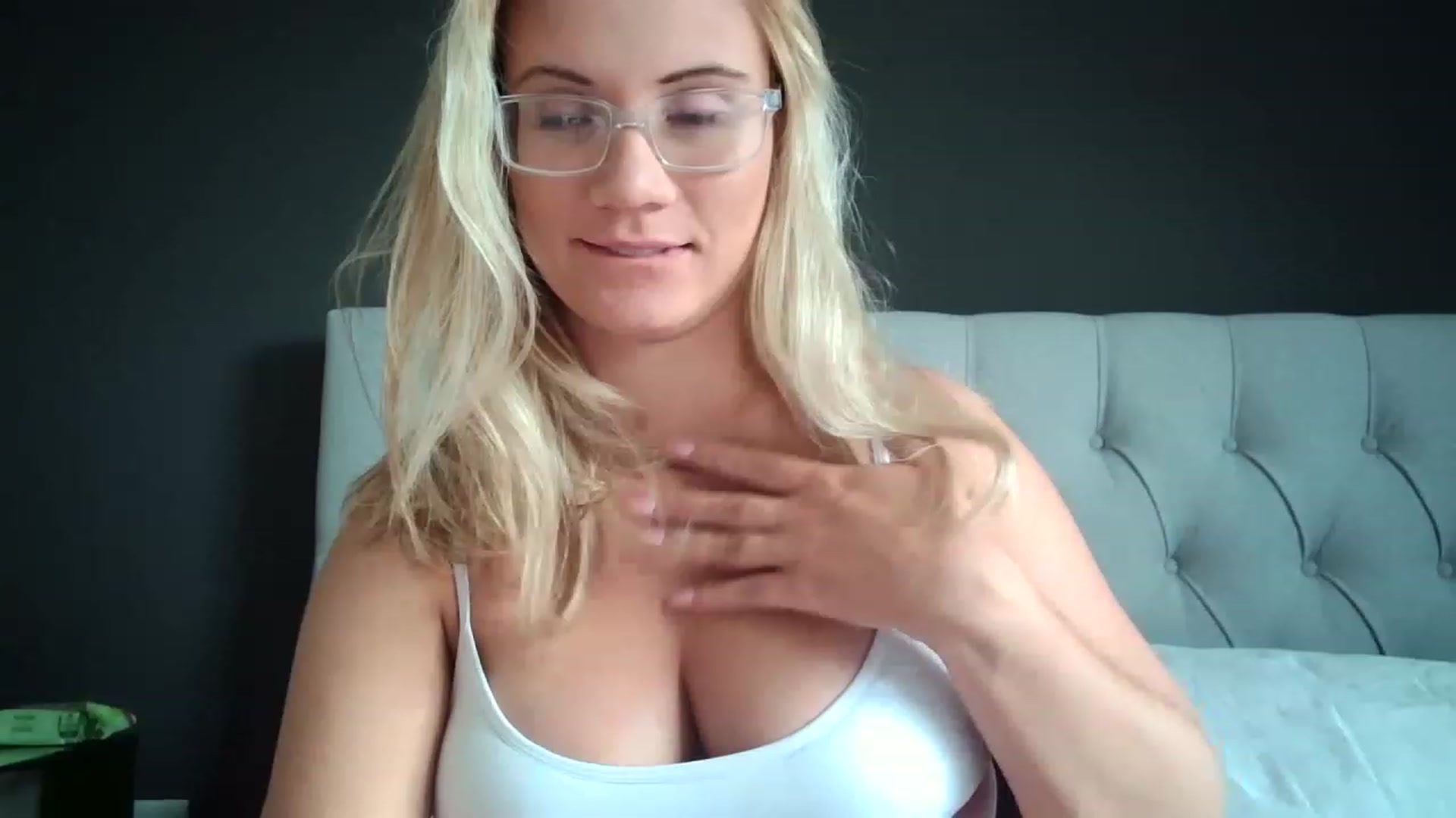 Gallery image thumbnail from JennyWillson's myfreecams stream on, 07/01/2023, 07:31 image 13 of 20