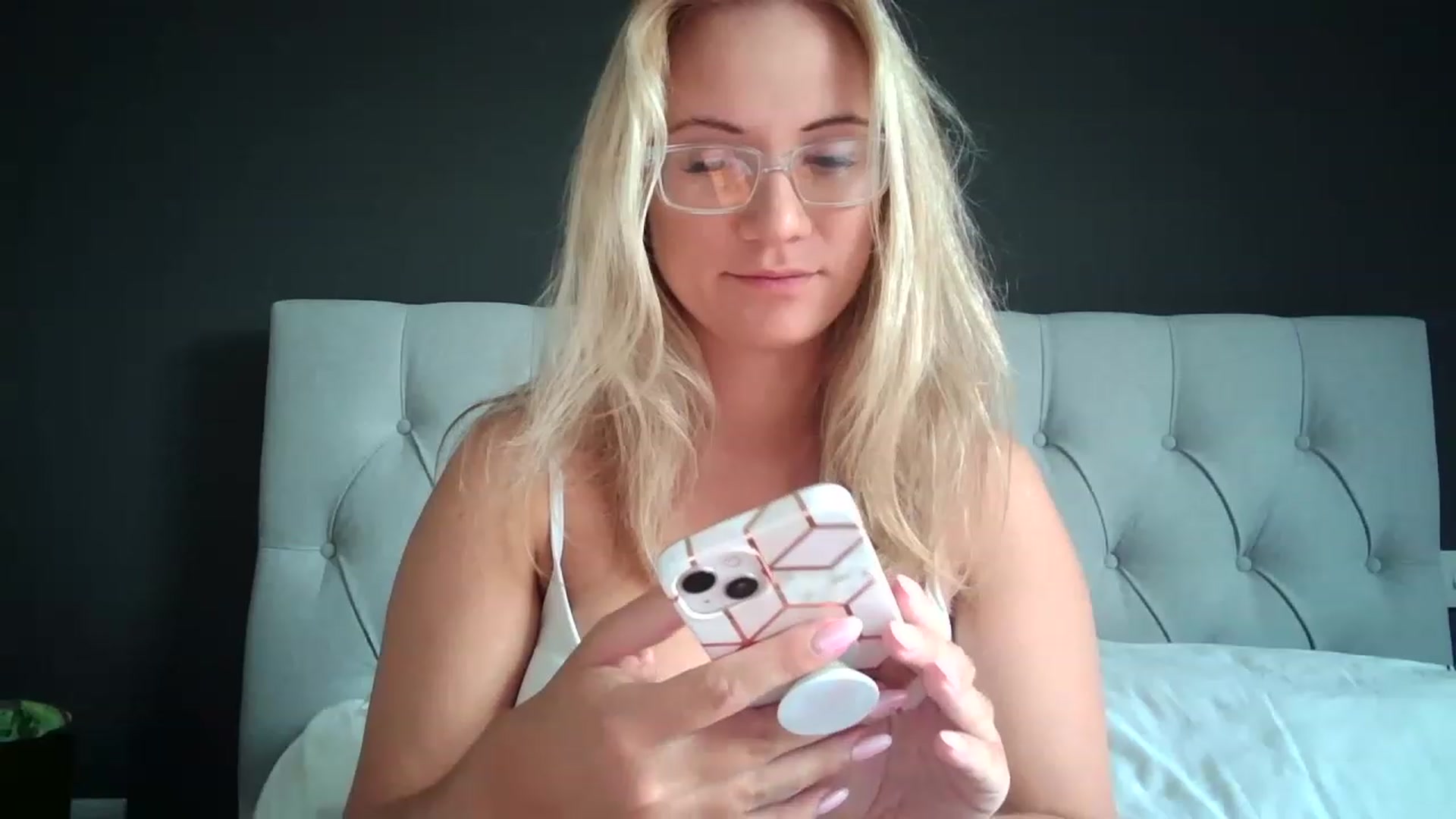 Gallery image thumbnail from JennyWillson's myfreecams stream on, 07/01/2023, 07:31 image 5 of 20
