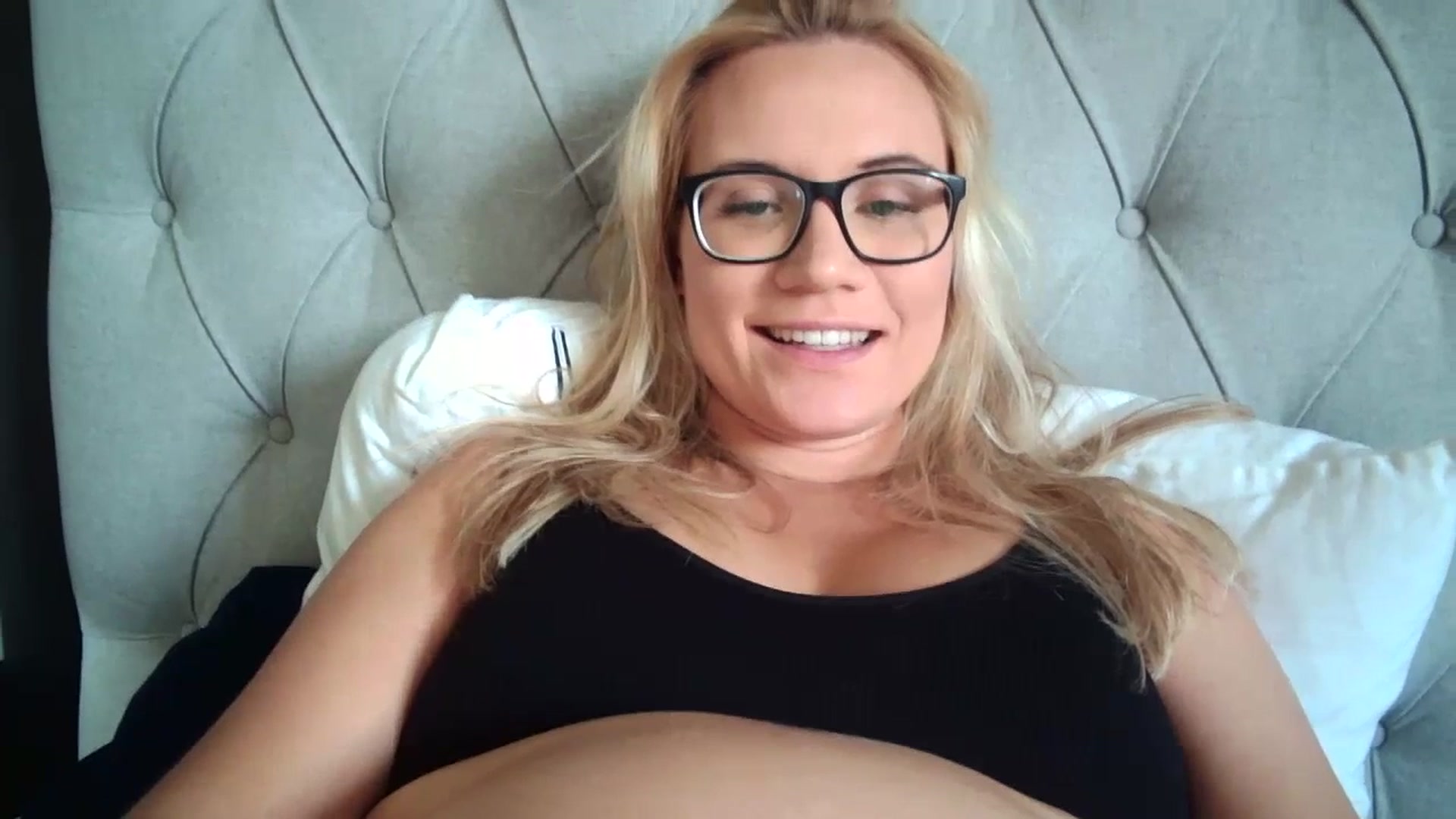 Gallery image thumbnail from JennyWillson's myfreecams stream on, 07/12/2023, 12:46 image 8 of 20