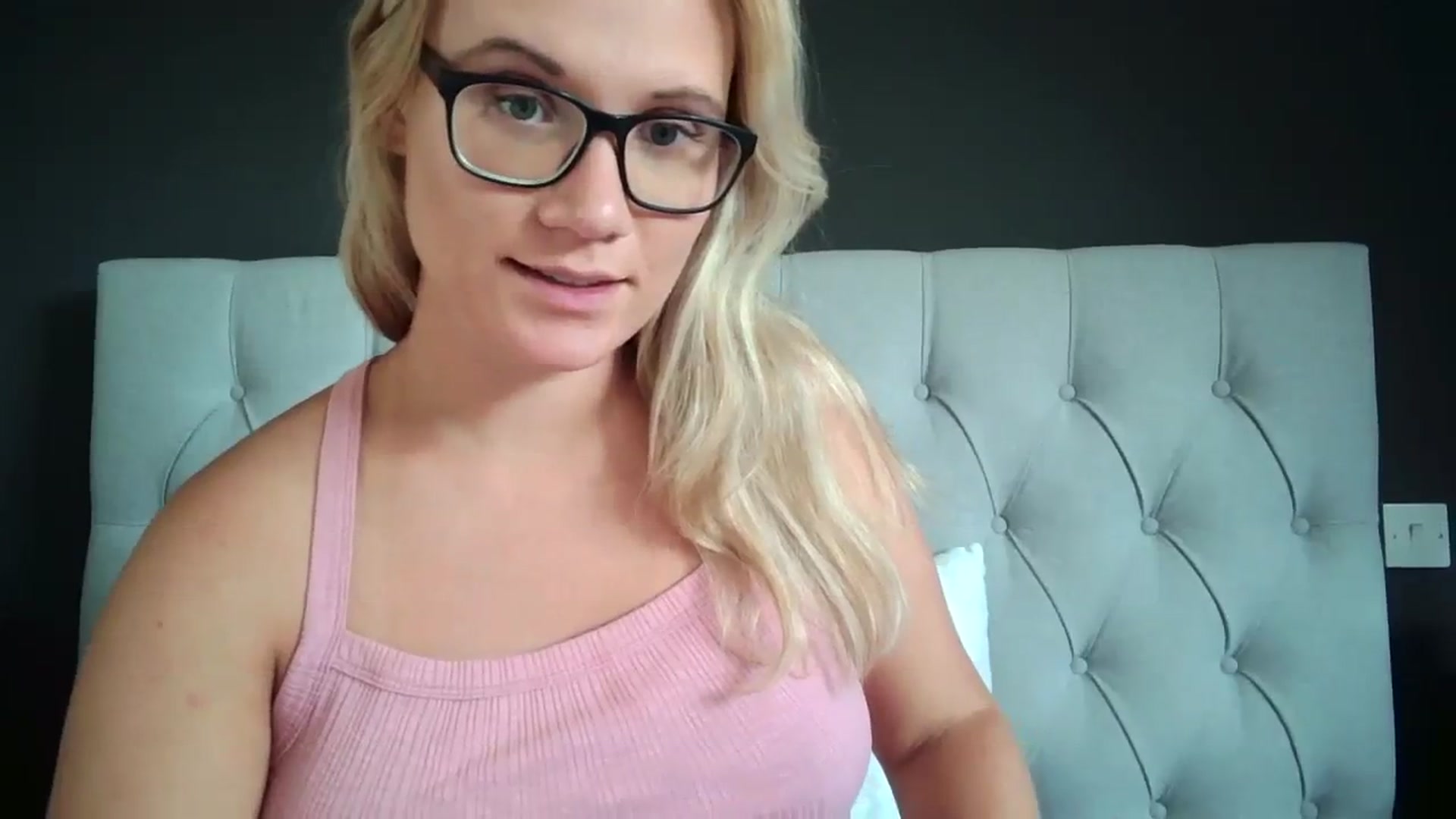 Gallery image thumbnail from JennyWillson's myfreecams stream on, 07/26/2023, 15:05 image 14 of 20