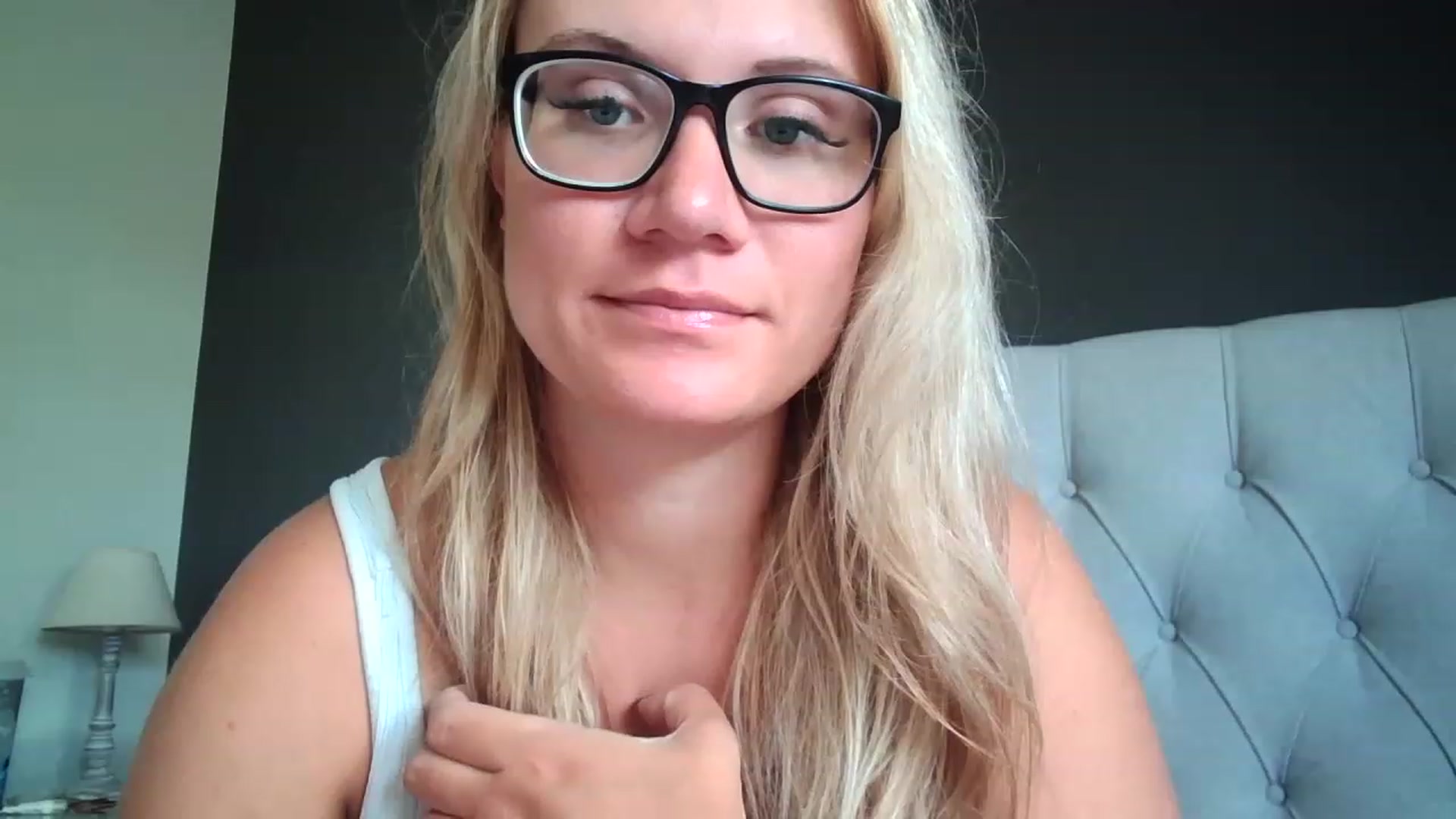 Gallery image thumbnail from JennyWillson's myfreecams stream on, 08/12/2023, 12:36 image 3 of 20