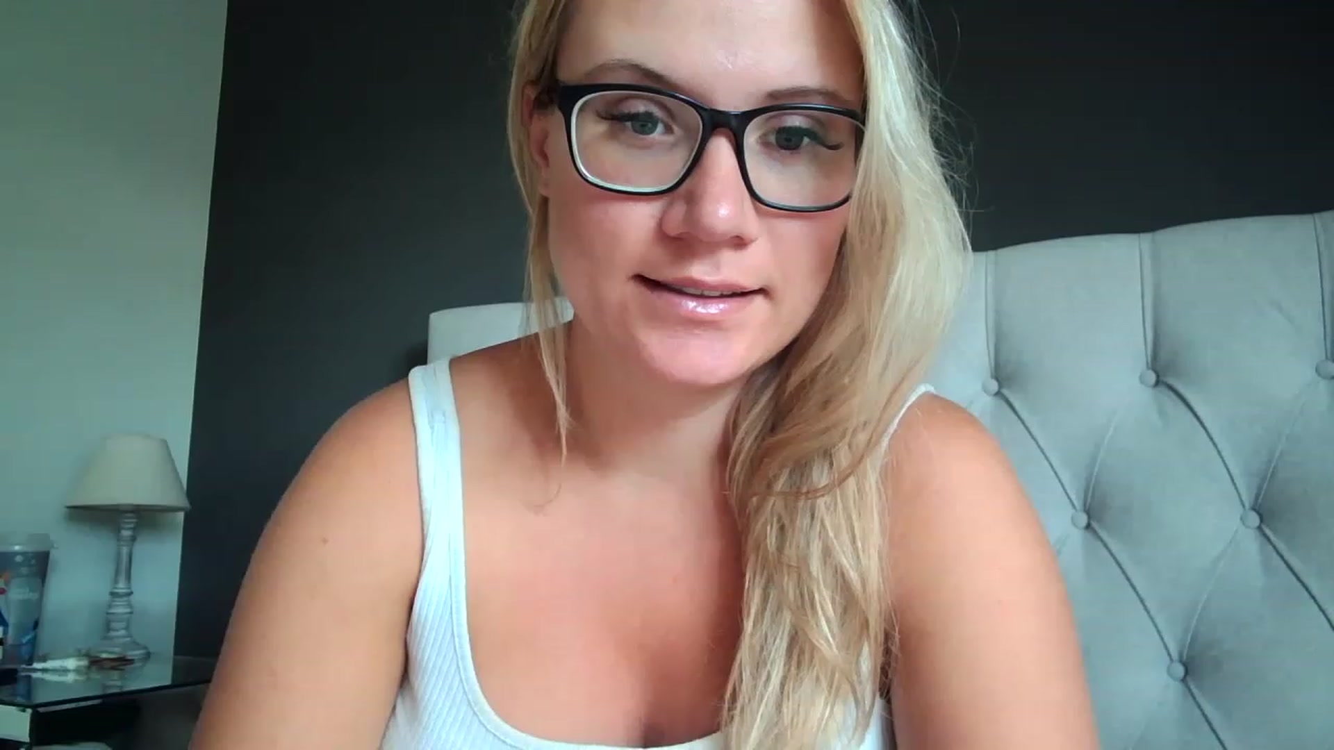 Gallery image thumbnail from JennyWillson's myfreecams stream on, 08/12/2023, 12:36 image 6 of 20