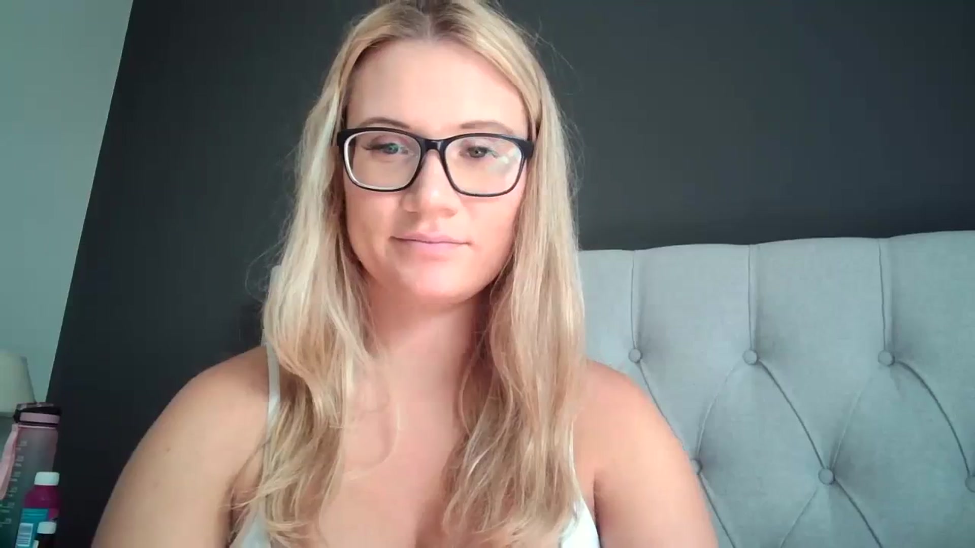 Gallery image thumbnail from JennyWillson's myfreecams stream on, 08/21/2023, 08:36 image 18 of 20
