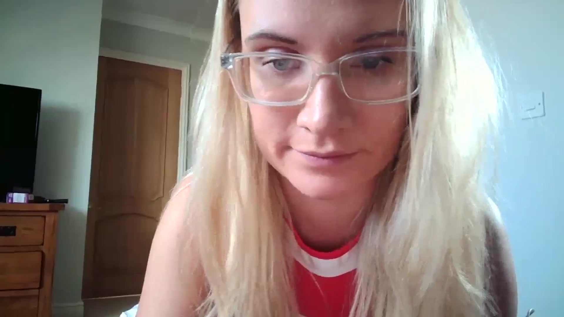 Gallery image thumbnail from JennyWillson's myfreecams stream on, 03/04/2024, 13:00 image 13 of 20
