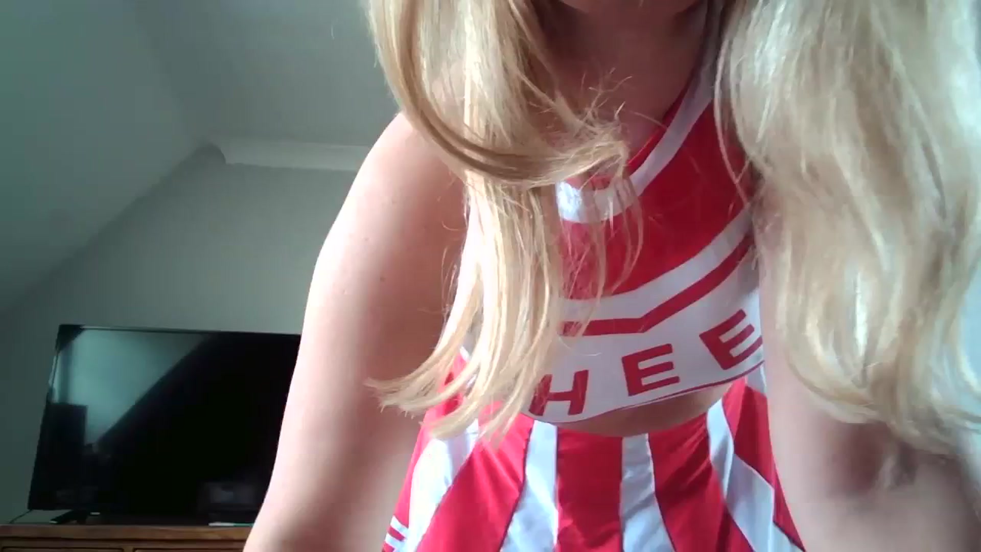 Gallery image thumbnail from JennyWillson's myfreecams stream on, 03/04/2024, 13:00 image 1 of 20