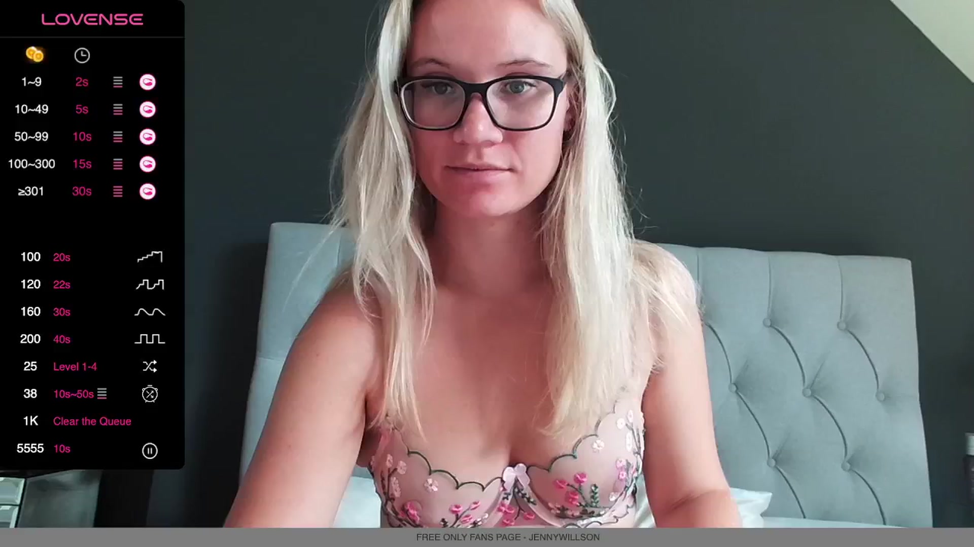 Gallery image thumbnail from JennyWillson's myfreecams stream on, 09/19/2024, 09:41 image 4 of 20
