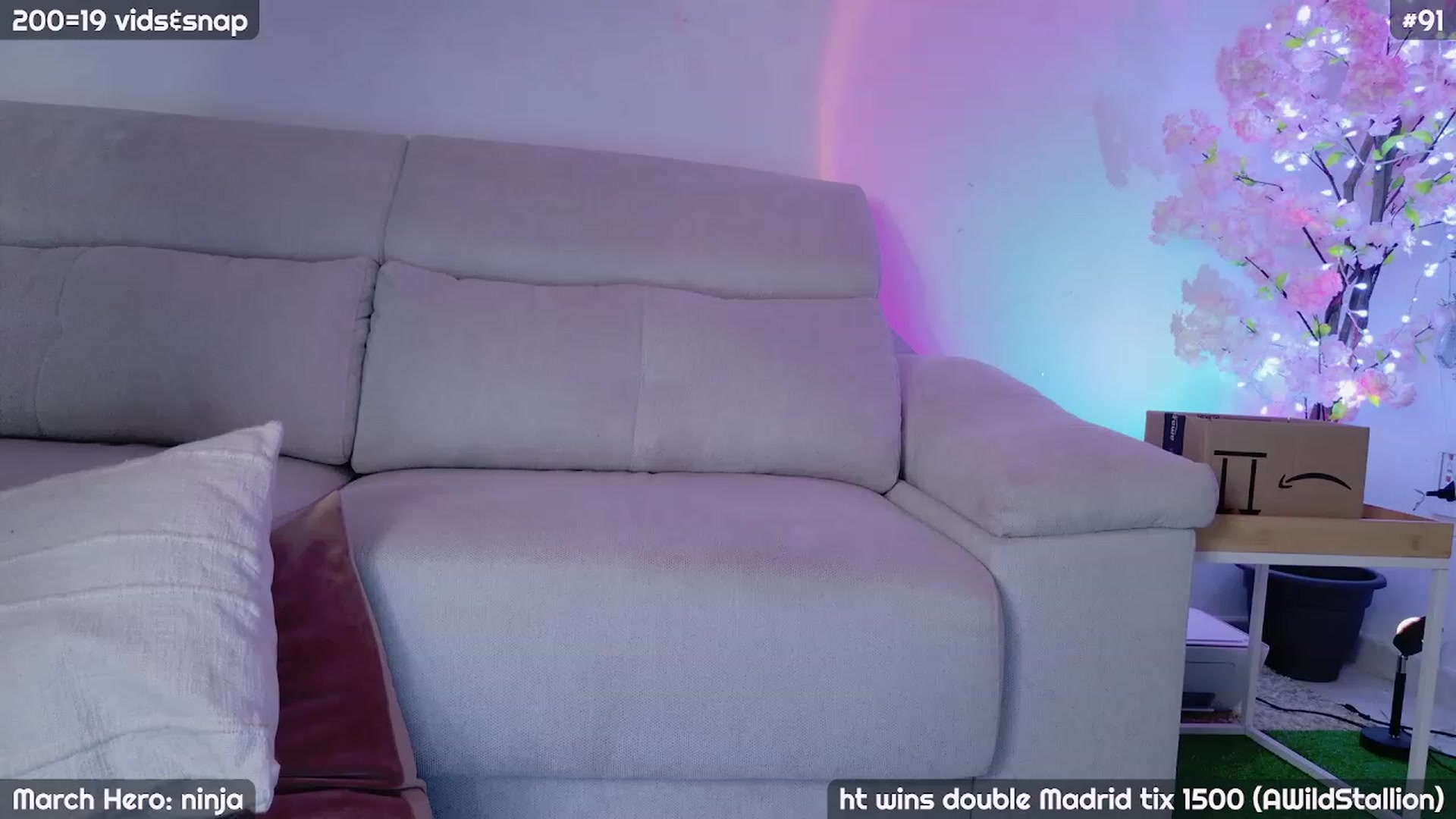 Gallery image thumbnail from JennyXO's myfreecams stream on, 03/12/2024, 24:57 image 2 of 20