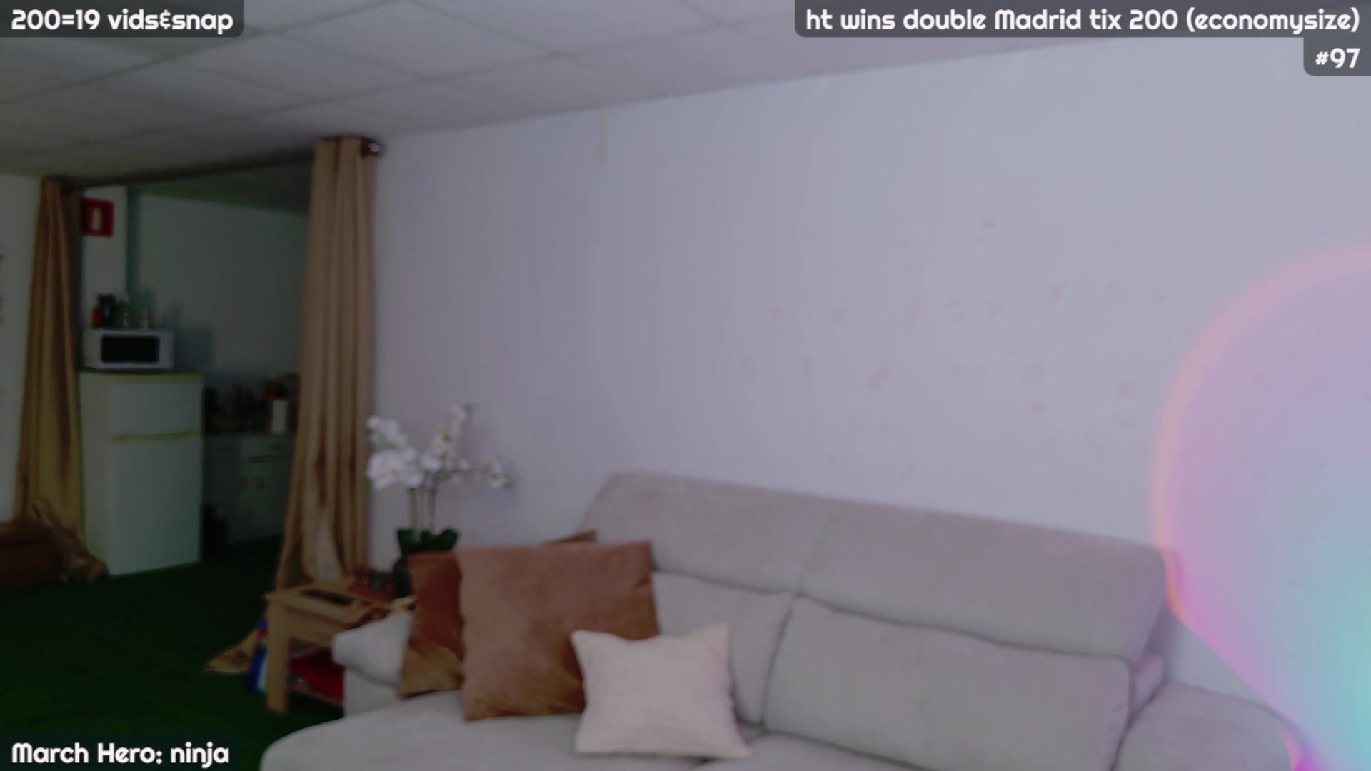 Gallery image thumbnail from JennyXO's myfreecams stream on, 03/12/2024, 20:40 image 14 of 20