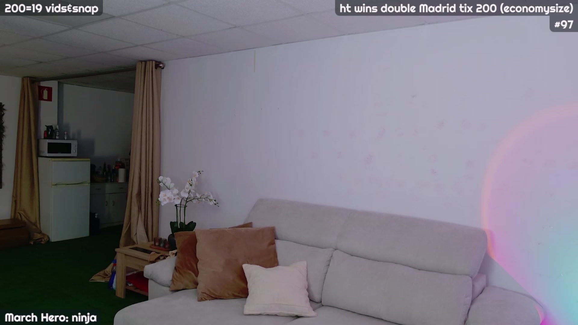Gallery image thumbnail from JennyXO's myfreecams stream on, 03/12/2024, 20:40 image 11 of 20