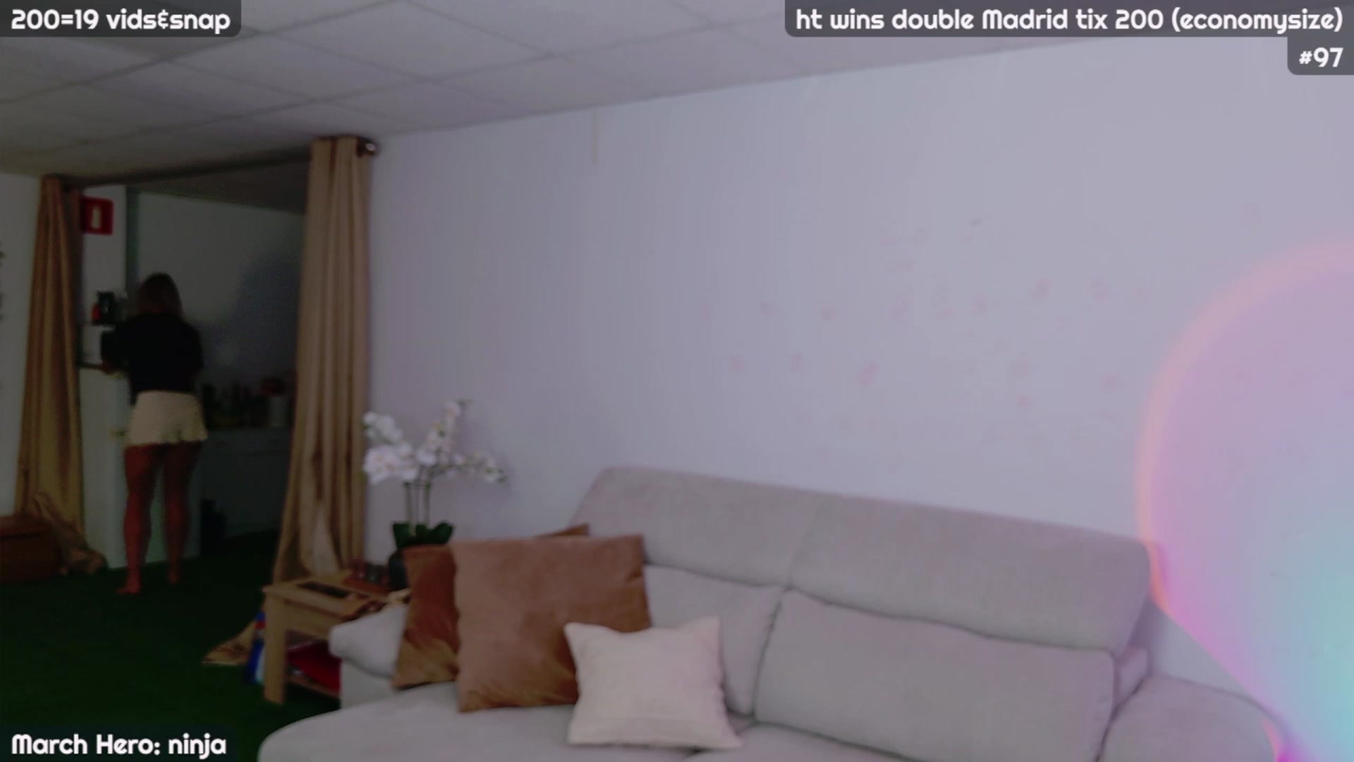 Gallery image thumbnail from JennyXO's myfreecams stream on, 03/12/2024, 20:40 image 13 of 20