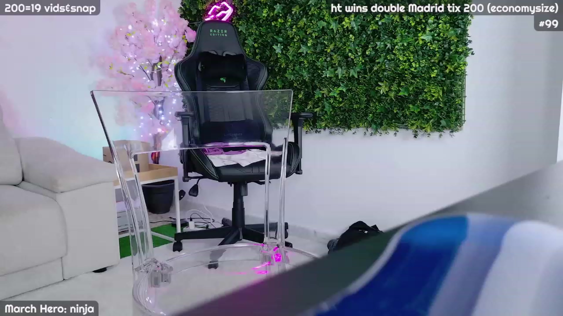 Gallery image thumbnail from JennyXO's myfreecams stream on, 03/12/2024, 22:57 image 17 of 20