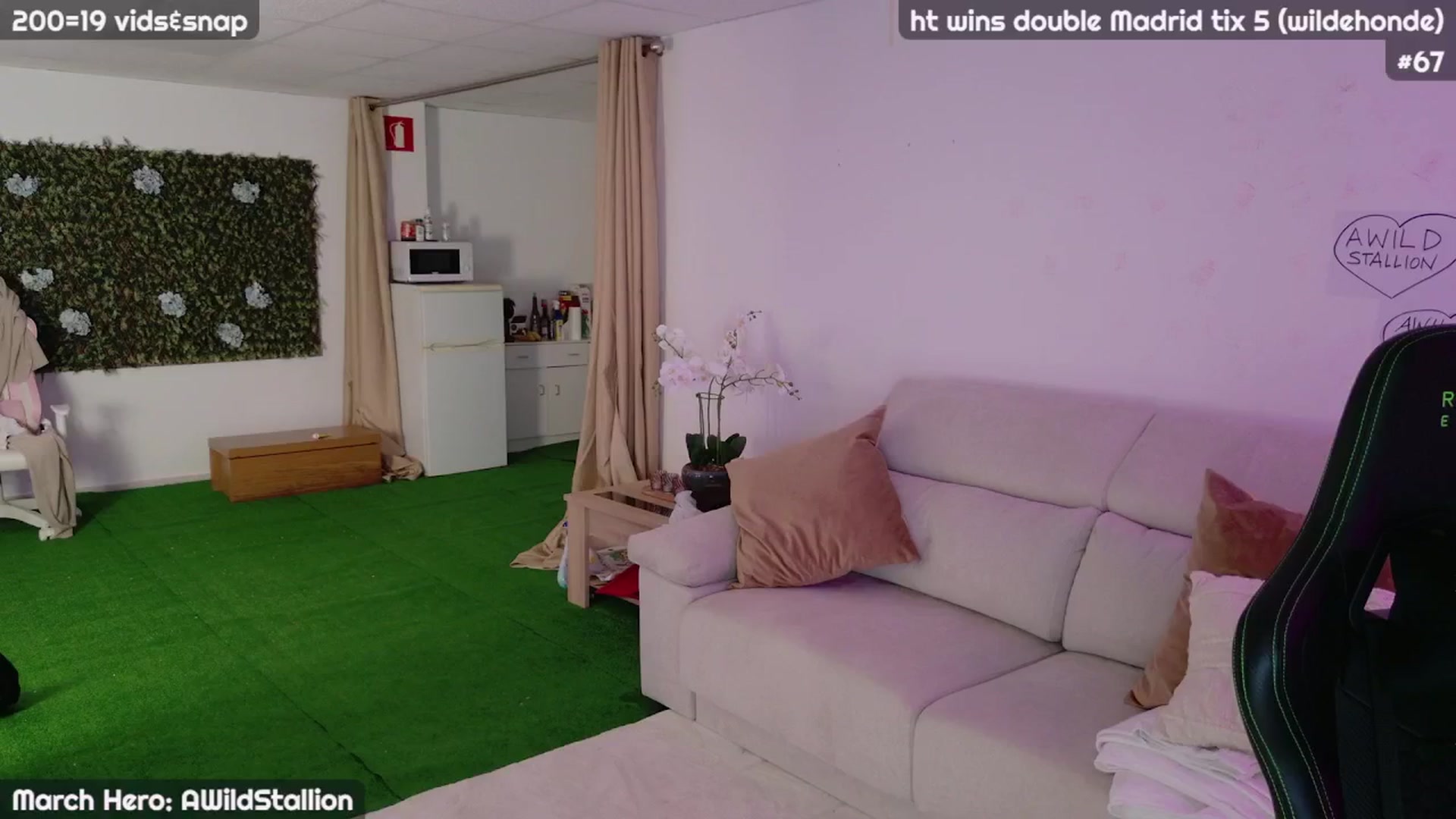 Gallery image thumbnail from JennyXO's myfreecams stream on, 03/15/2024, 20:37 image 12 of 20