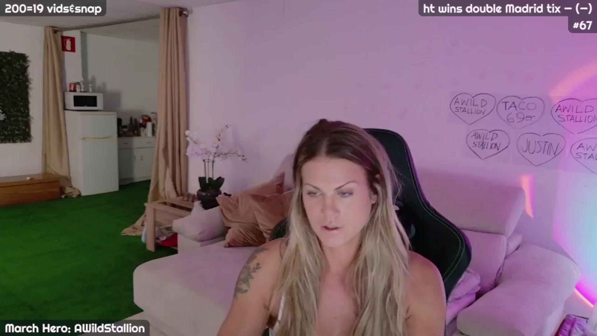 Gallery image thumbnail from JennyXO's myfreecams stream on, 03/15/2024, 20:37 image 1 of 20