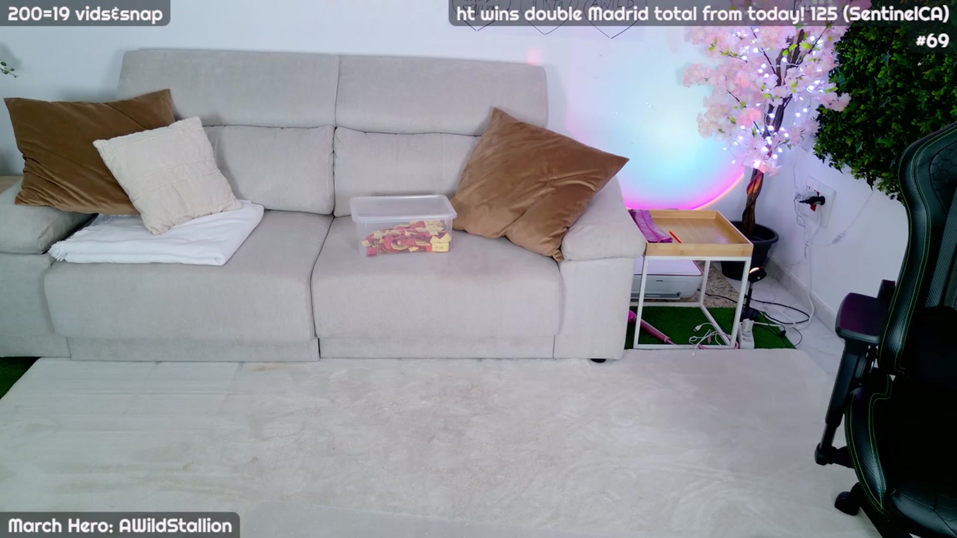 Gallery image thumbnail from JennyXO's myfreecams stream on, 03/16/2024, 22:32 image 20 of 20