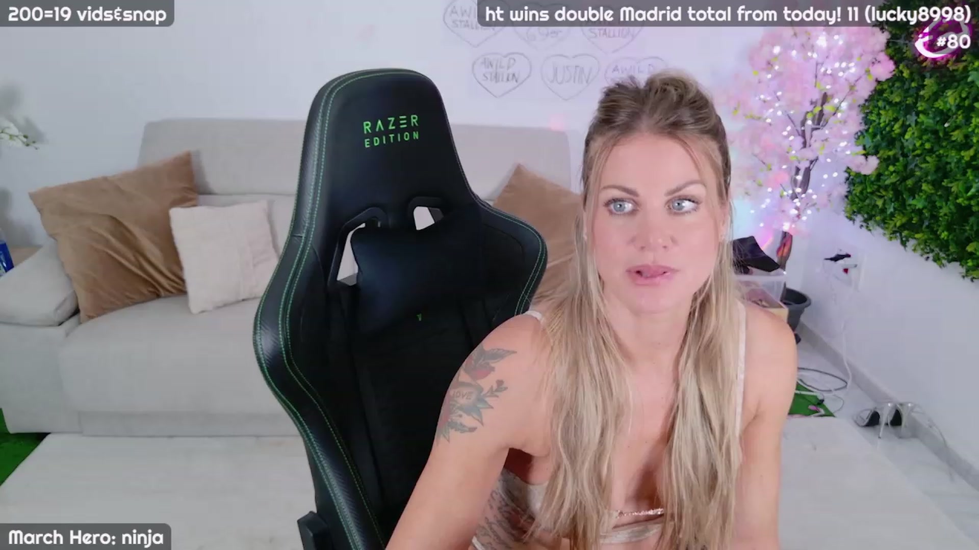 Gallery image thumbnail from JennyXO's myfreecams stream on, 03/18/2024, 21:34 image 14 of 20