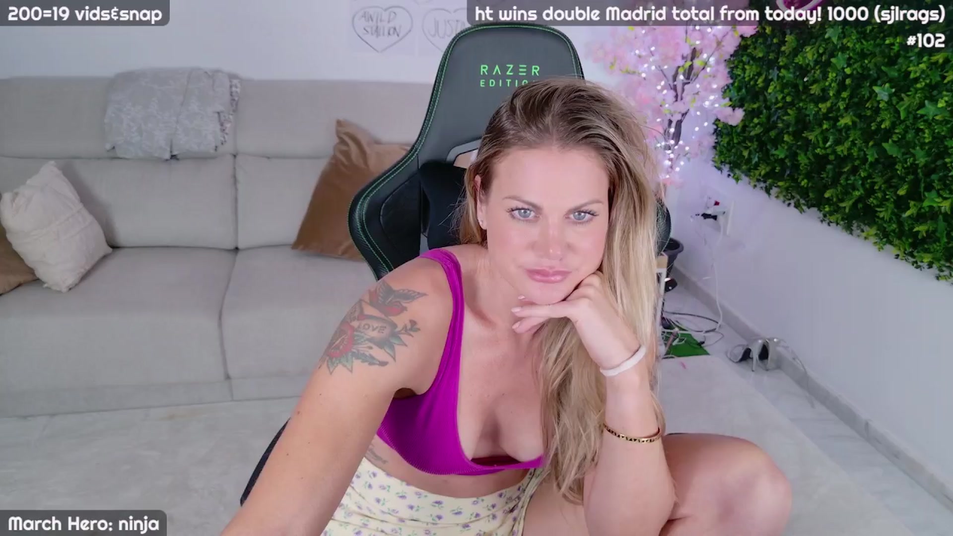 Gallery image thumbnail from JennyXO's myfreecams stream on, 03/23/2024, 24:07 image 11 of 20