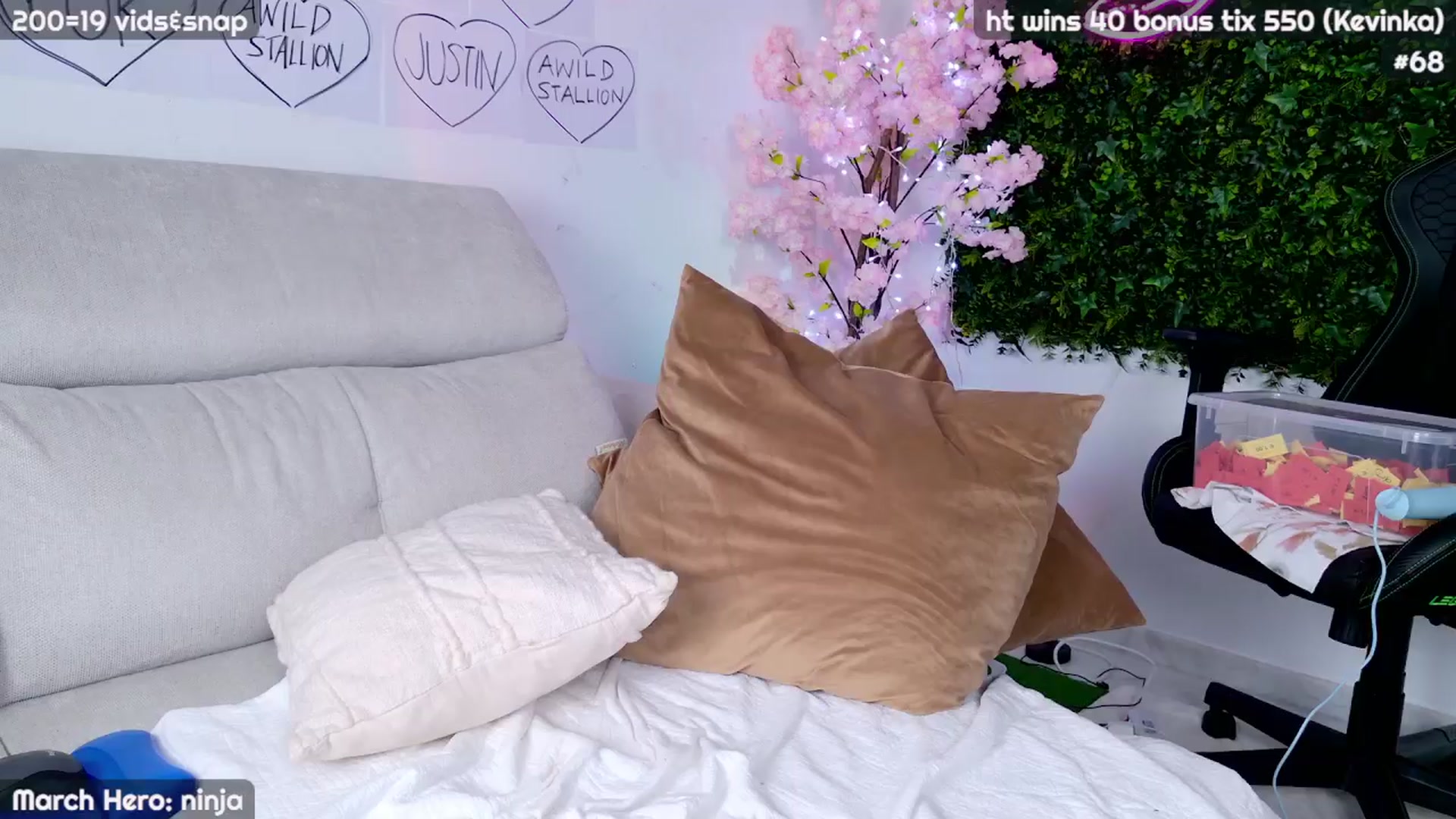 Gallery image thumbnail from JennyXO's myfreecams stream on, 03/30/2024, 22:56 image 20 of 20