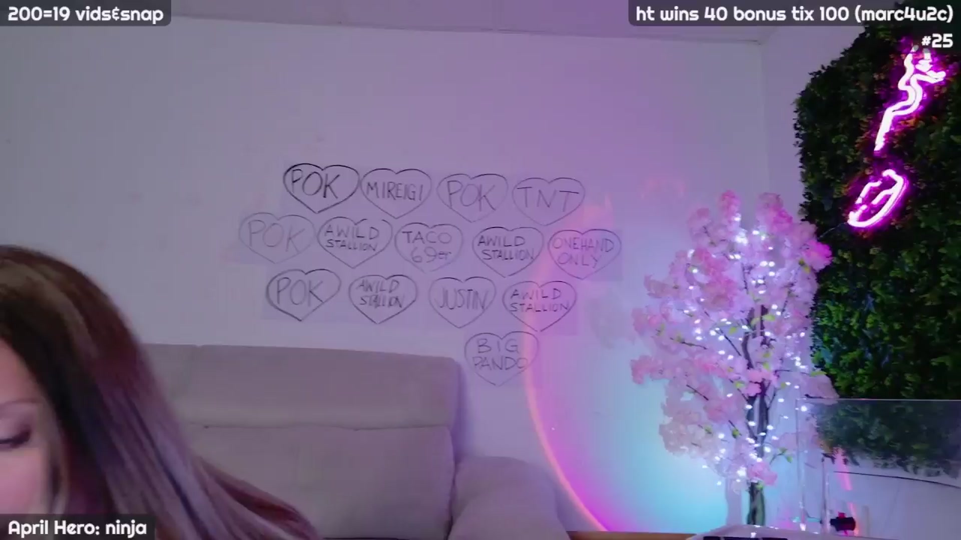 Gallery image thumbnail from JennyXO's myfreecams stream on, 04/08/2024, 21:57 image 12 of 20