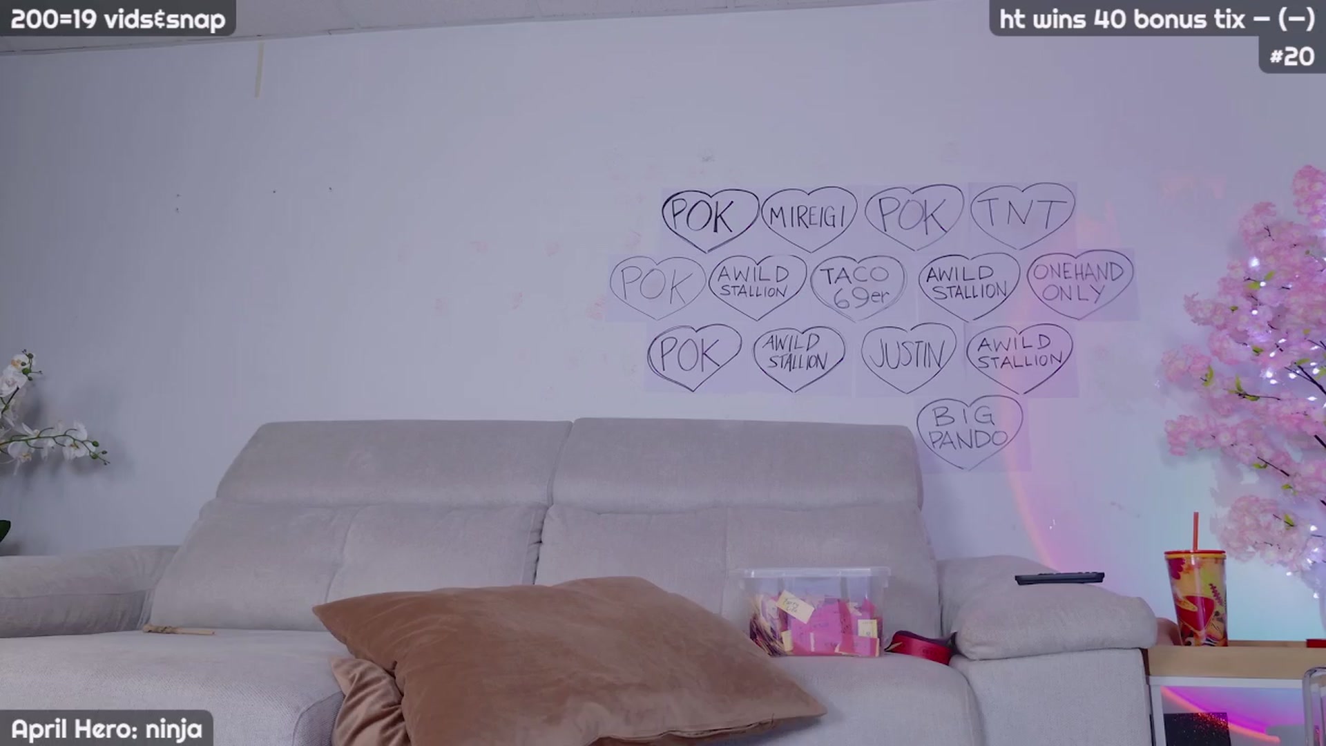 Gallery image thumbnail from JennyXO's myfreecams stream on, 04/10/2024, 23:39 image 8 of 20