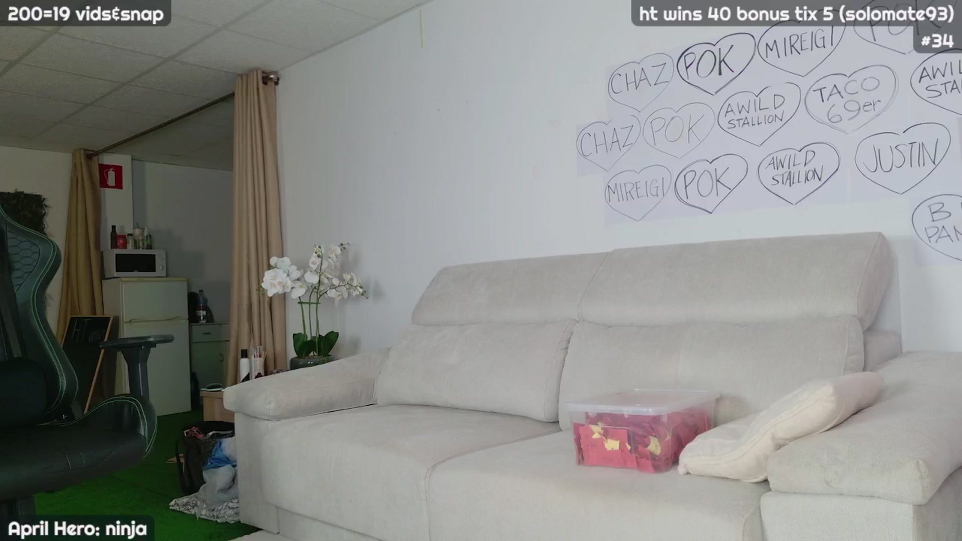 Gallery image thumbnail from JennyXO's myfreecams stream on, 04/17/2024, 20:32 image 14 of 20