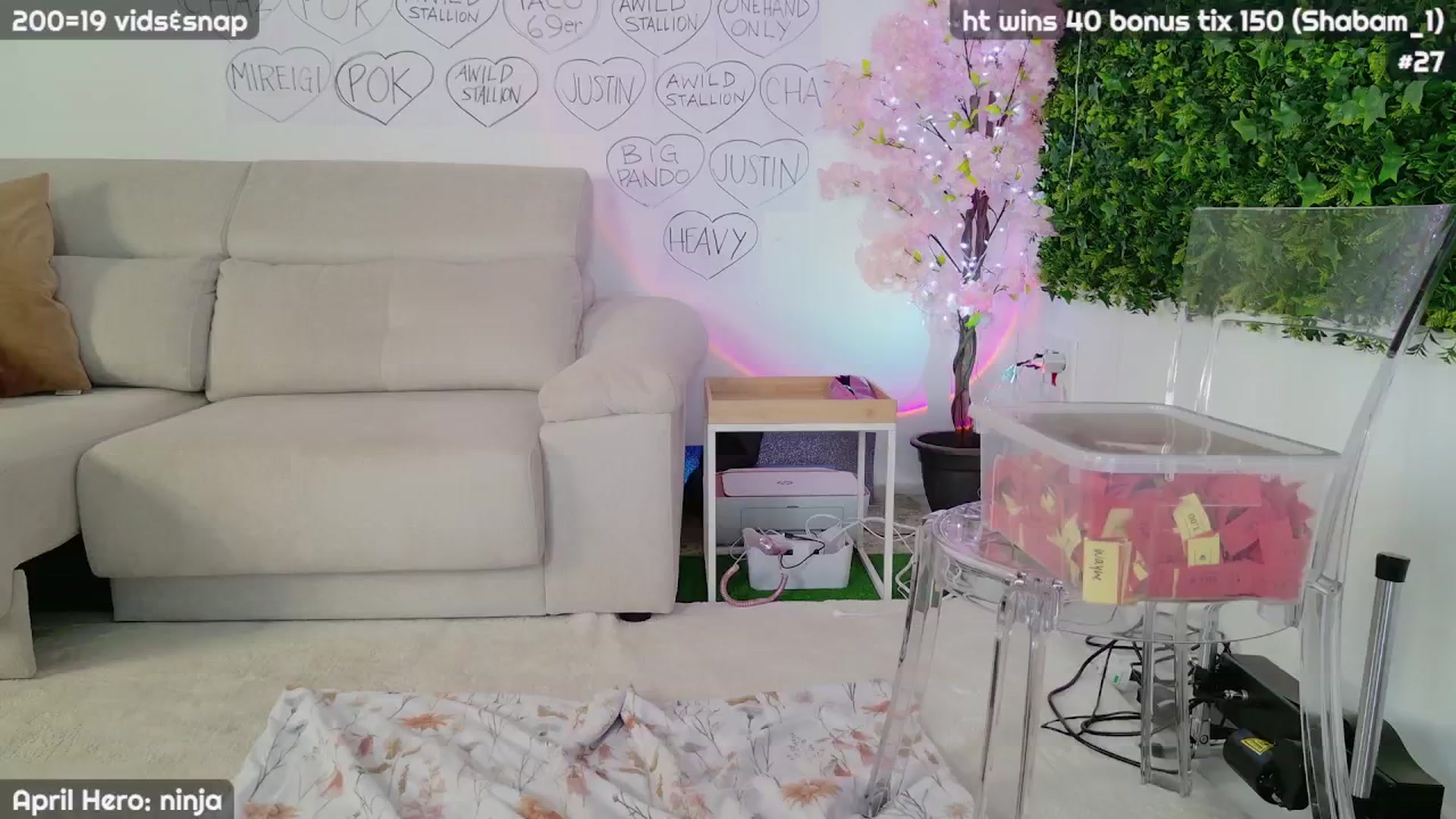 Gallery image thumbnail from JennyXO's myfreecams stream on, 04/20/2024, 22:07 image 19 of 20