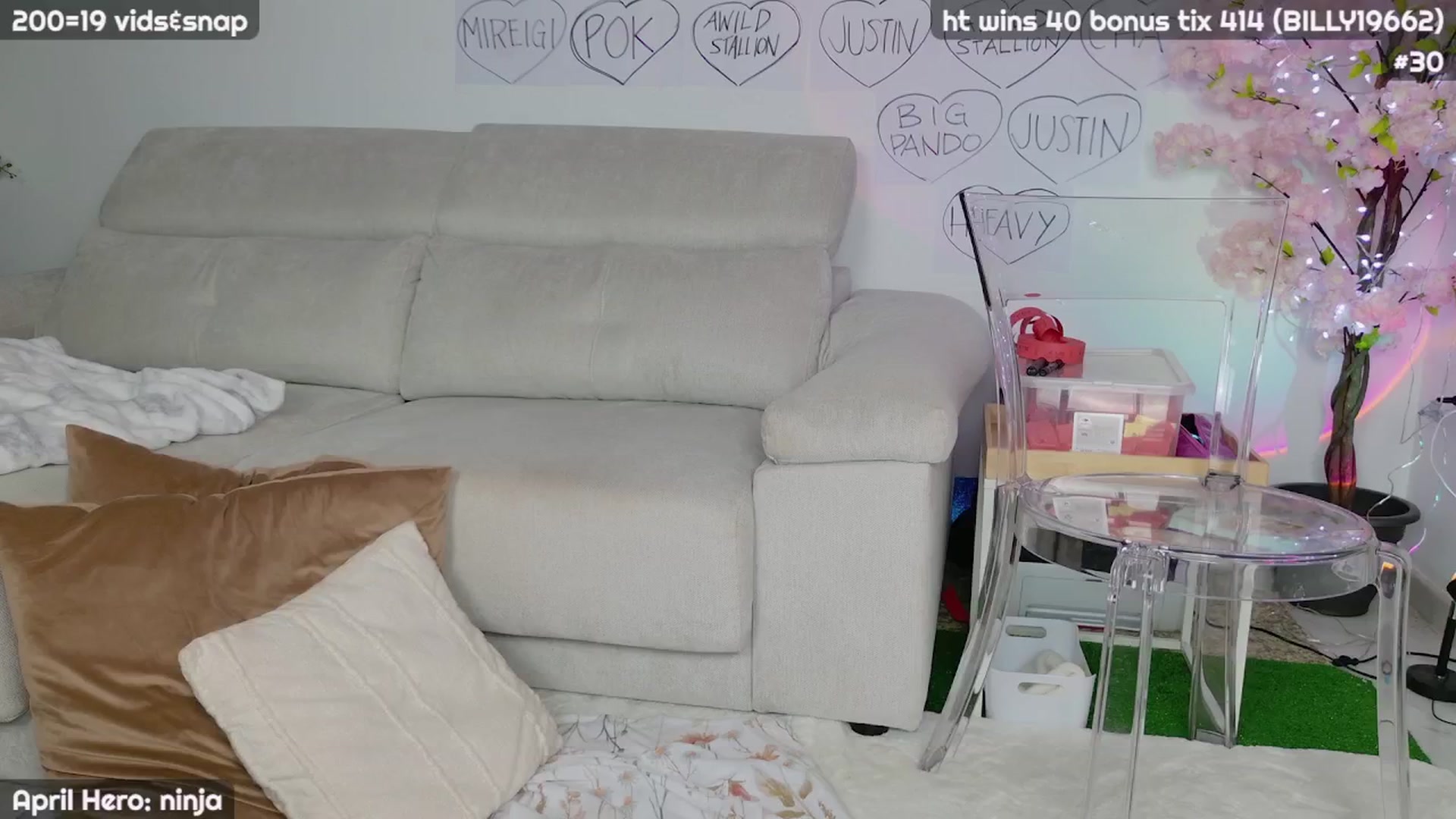 Gallery image thumbnail from JennyXO's myfreecams stream on, 04/21/2024, 19:50 image 13 of 20