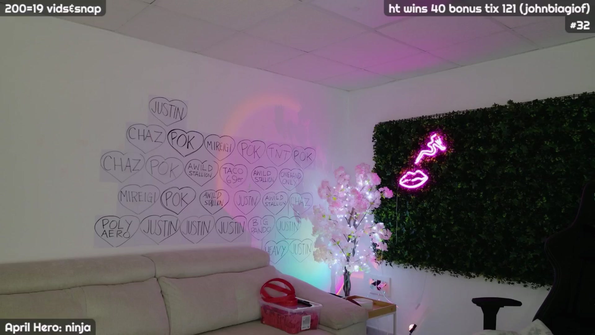 Gallery image thumbnail from JennyXO's myfreecams stream on, 04/29/2024, 02:52 image 19 of 20