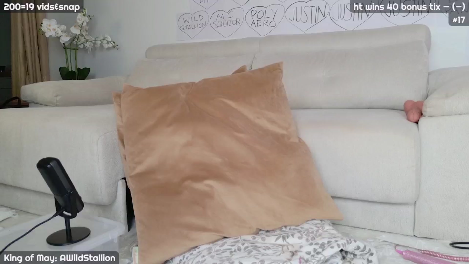 Gallery image thumbnail from JennyXO's myfreecams stream on, 05/11/2024, 02:12 image 1 of 20