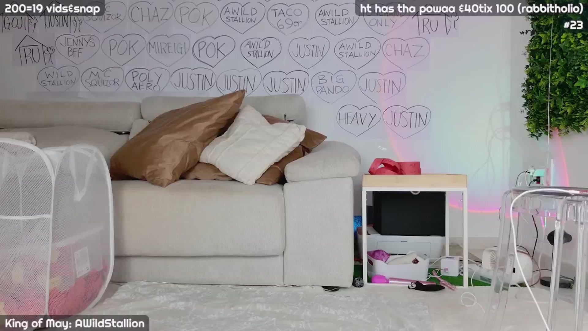 Gallery image thumbnail from JennyXO's myfreecams stream on, 05/14/2024, 21:20 image 16 of 20