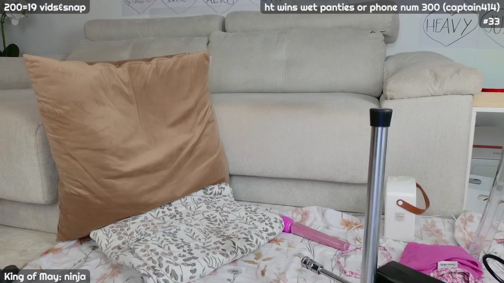 Gallery image thumbnail from JennyXO's myfreecams stream on, 05/24/2024, 06:39 image 9 of 20