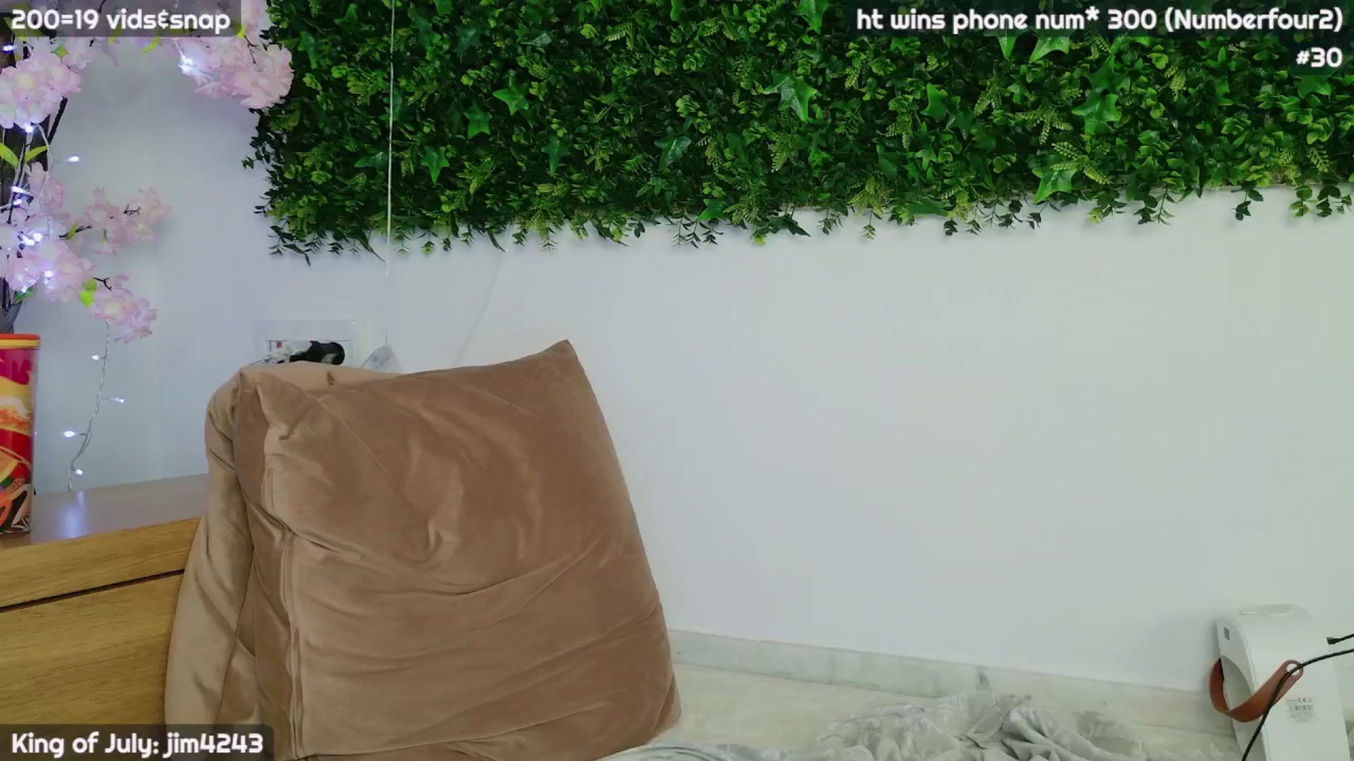 Gallery image thumbnail from JennyXO's myfreecams stream on, 07/05/2024, 08:18 image 1 of 20