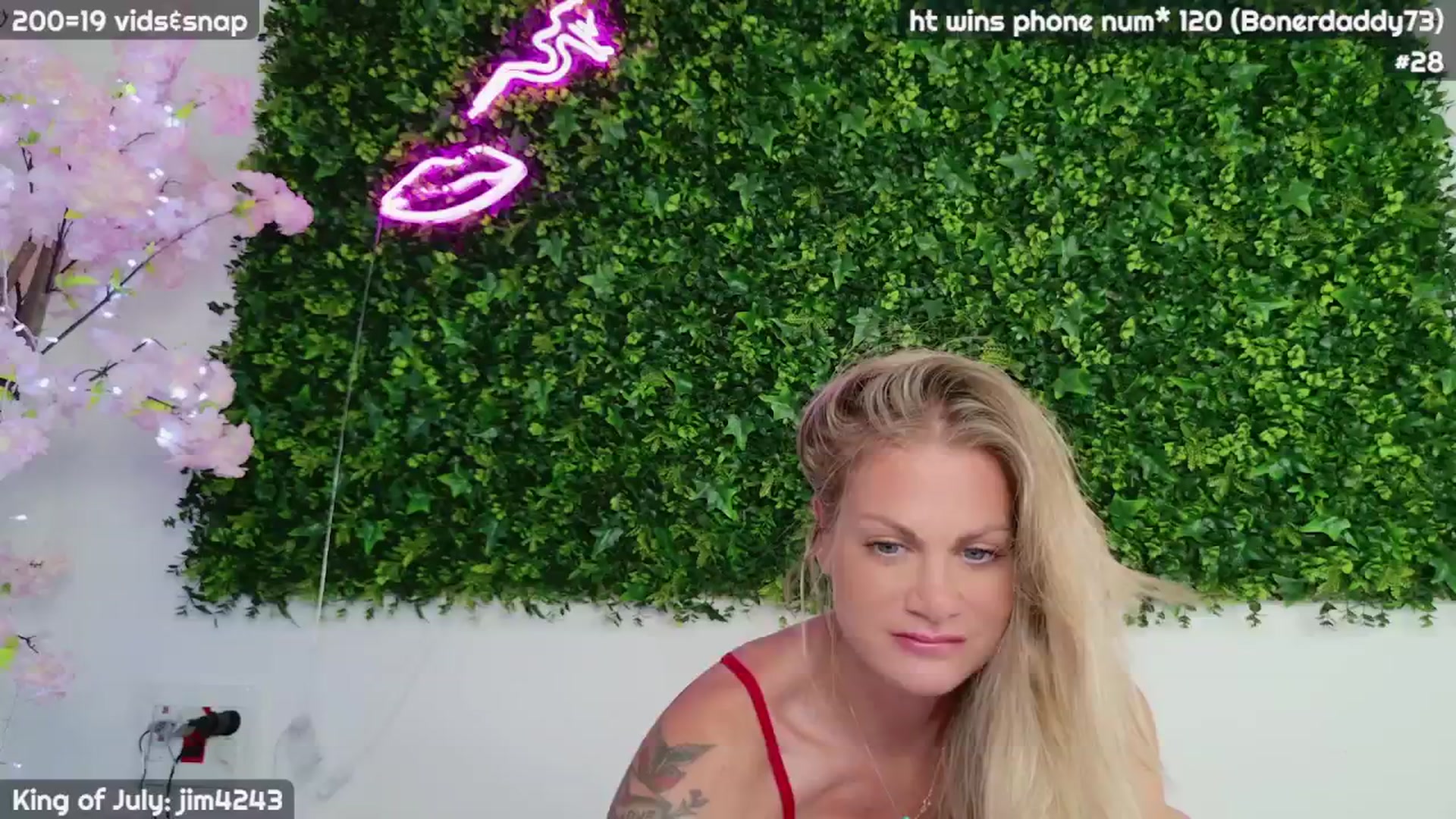 Gallery image thumbnail from JennyXO's myfreecams stream on, 07/10/2024, 05:37 image 6 of 20