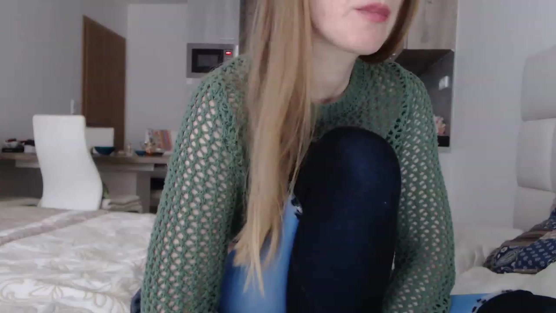 Gallery image thumbnail from Jennybadgirl's myfreecams stream on, 11/15/2022, 14:01 image 11 of 20