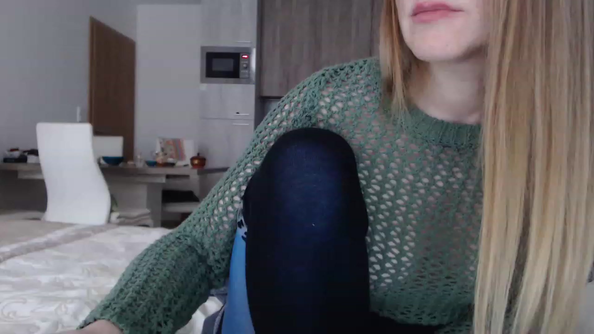 Gallery image thumbnail from Jennybadgirl's myfreecams stream on, 11/15/2022, 14:01 image 5 of 20