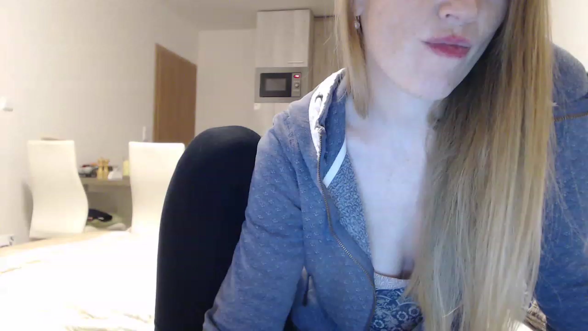 Gallery image thumbnail from Jennybadgirl's myfreecams stream on, 11/22/2022, 16:03 image 19 of 20