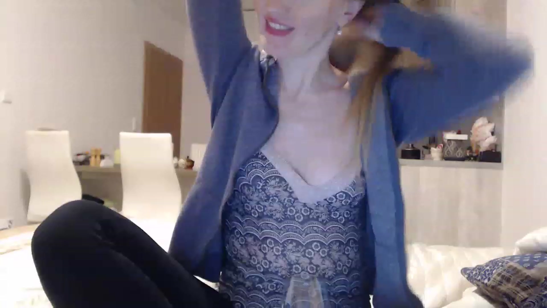 Gallery image thumbnail from Jennybadgirl's myfreecams stream on, 11/22/2022, 16:03 image 12 of 20