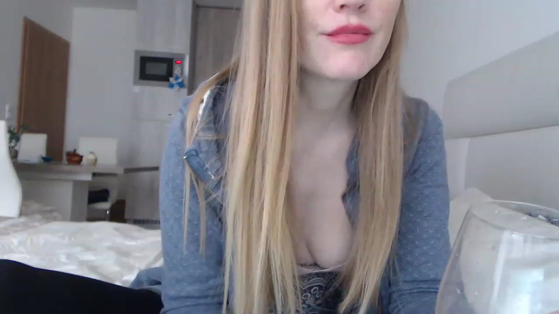 Gallery image thumbnail from Jennybadgirl's myfreecams stream on, 11/24/2022, 13:43 image 15 of 20