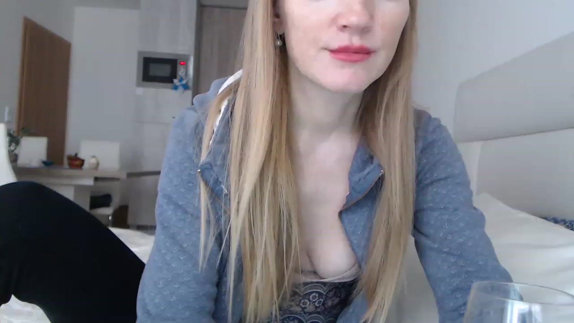 Gallery image thumbnail from Jennybadgirl's myfreecams stream on, 11/24/2022, 13:43 image 20 of 20
