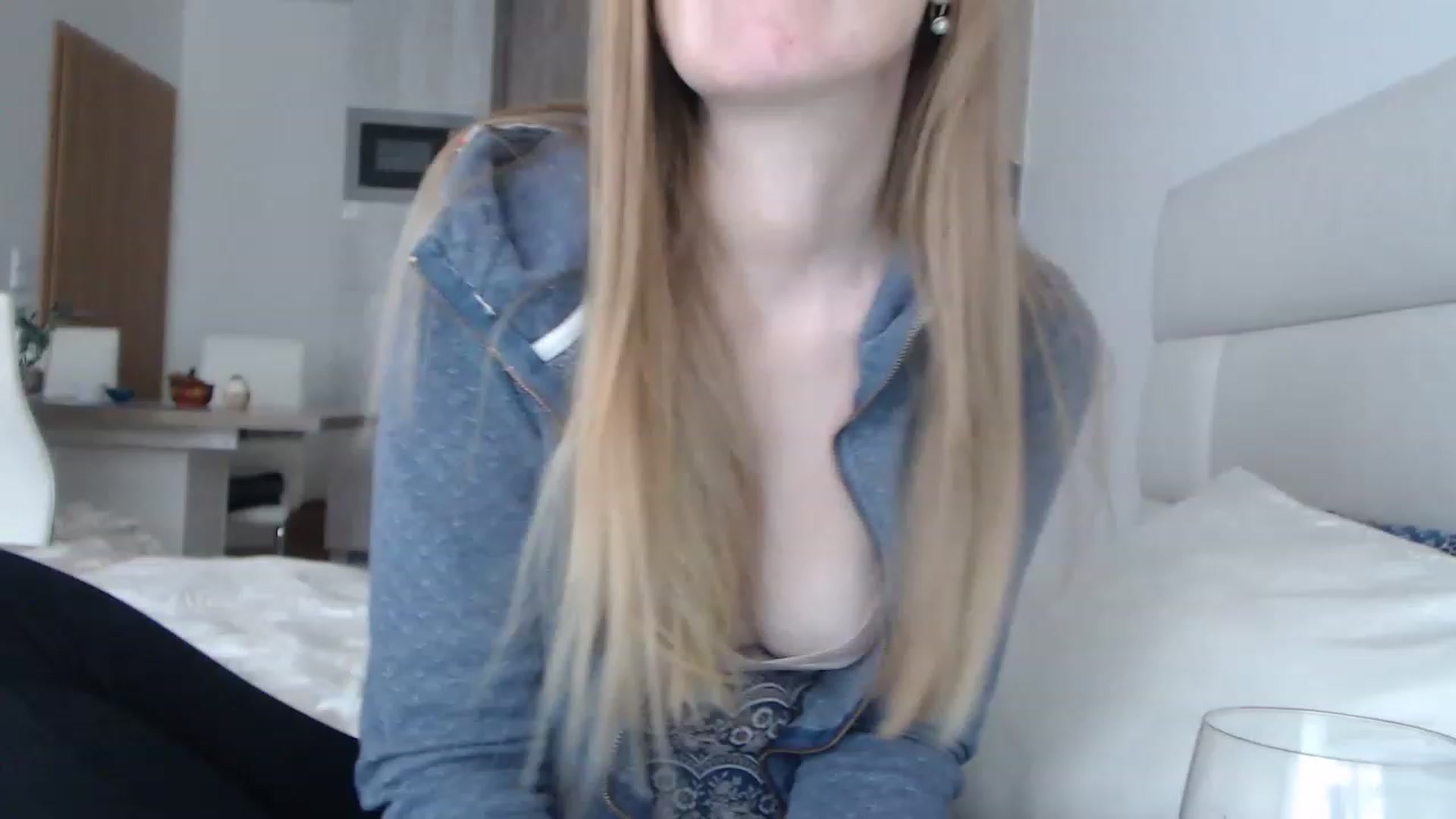 Gallery image thumbnail from Jennybadgirl's myfreecams stream on, 11/24/2022, 13:43 image 7 of 20