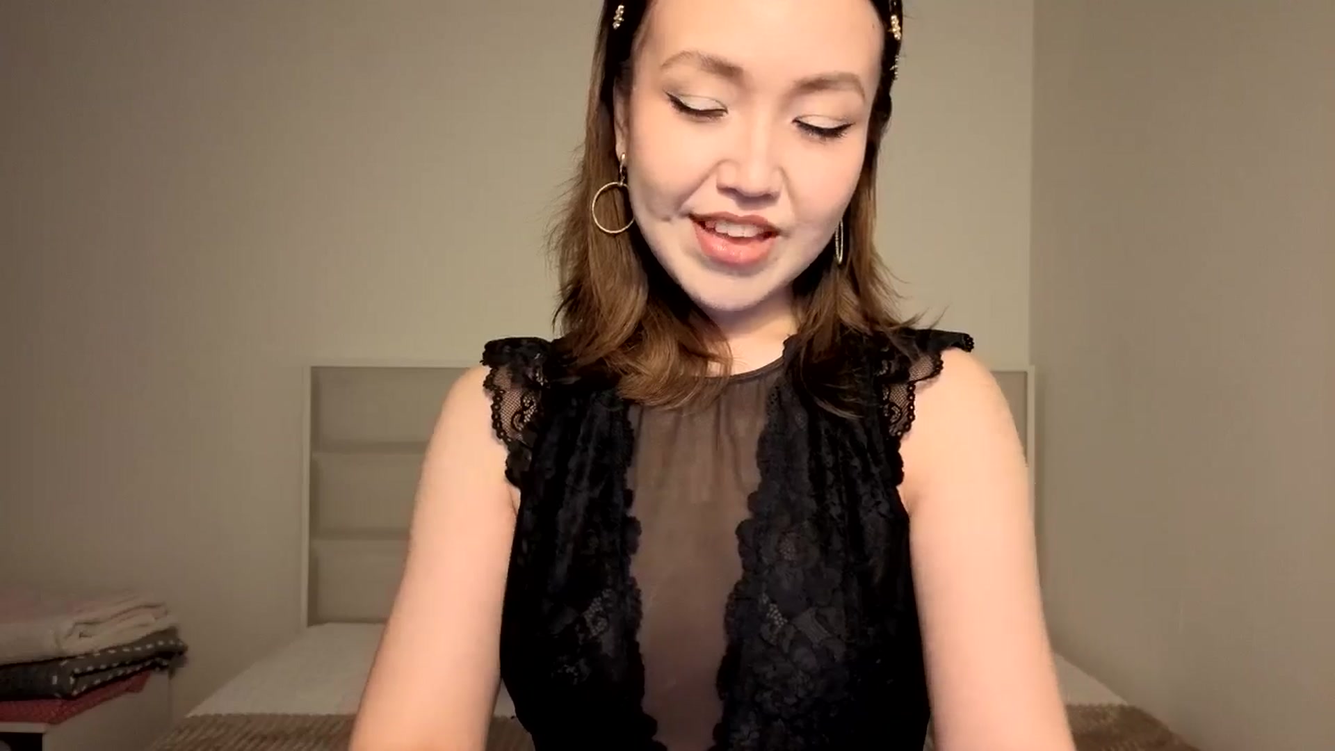 Gallery image thumbnail from Jennylicious's myfreecams stream on, 05/04/2026, 04:57 image 4 of 20