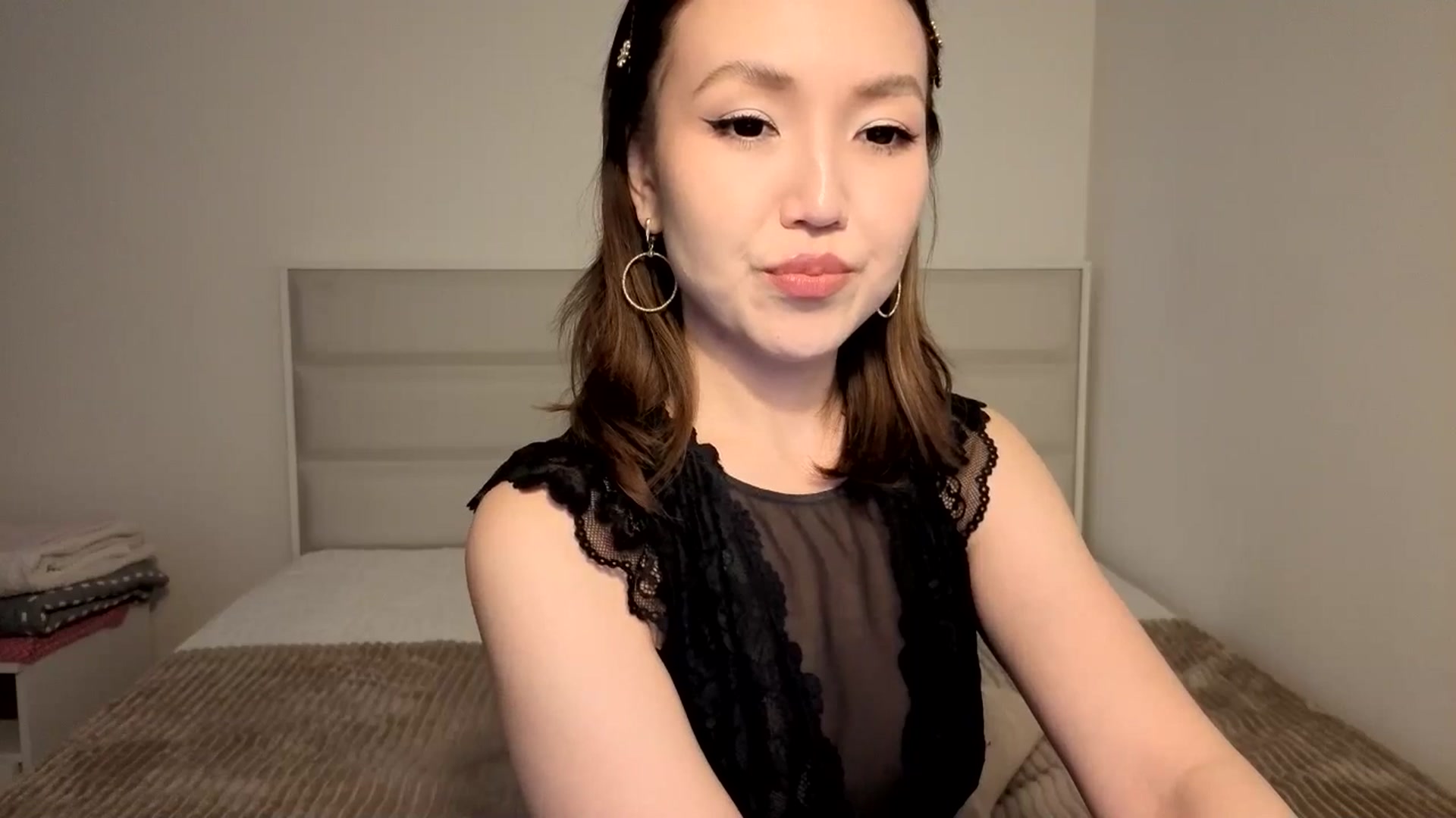 Gallery image thumbnail from Jennylicious's myfreecams stream on, 05/04/2026, 07:21 image 16 of 20