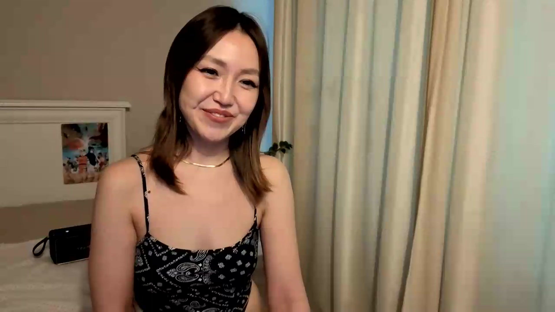 Gallery image thumbnail from Jennylicious's myfreecams stream on, 06/25/2026, 04:17 image 4 of 20